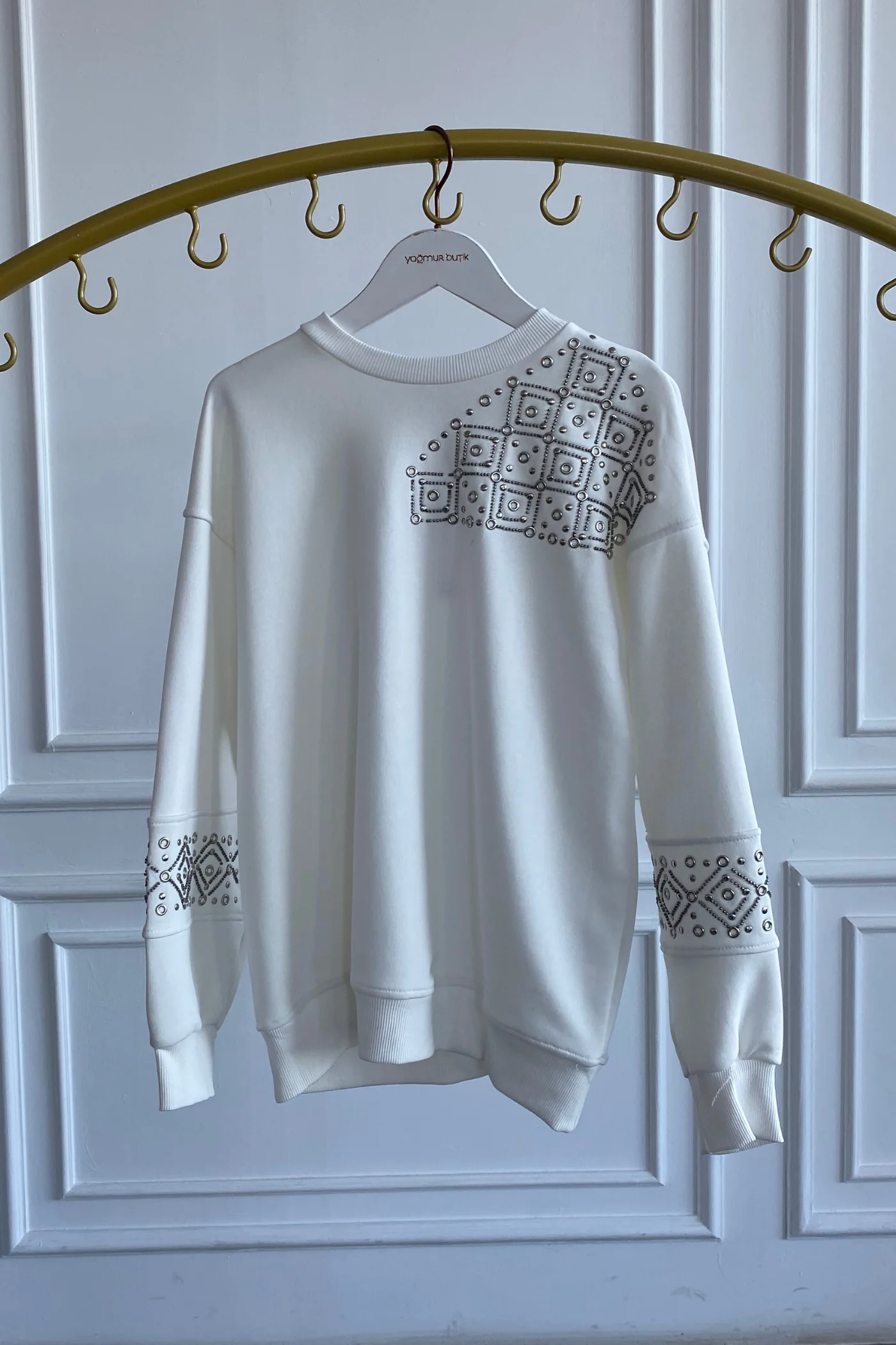 Tek Omzu Ve Kolları Zımba Boncuk Detaylı Sweat   - EKRU