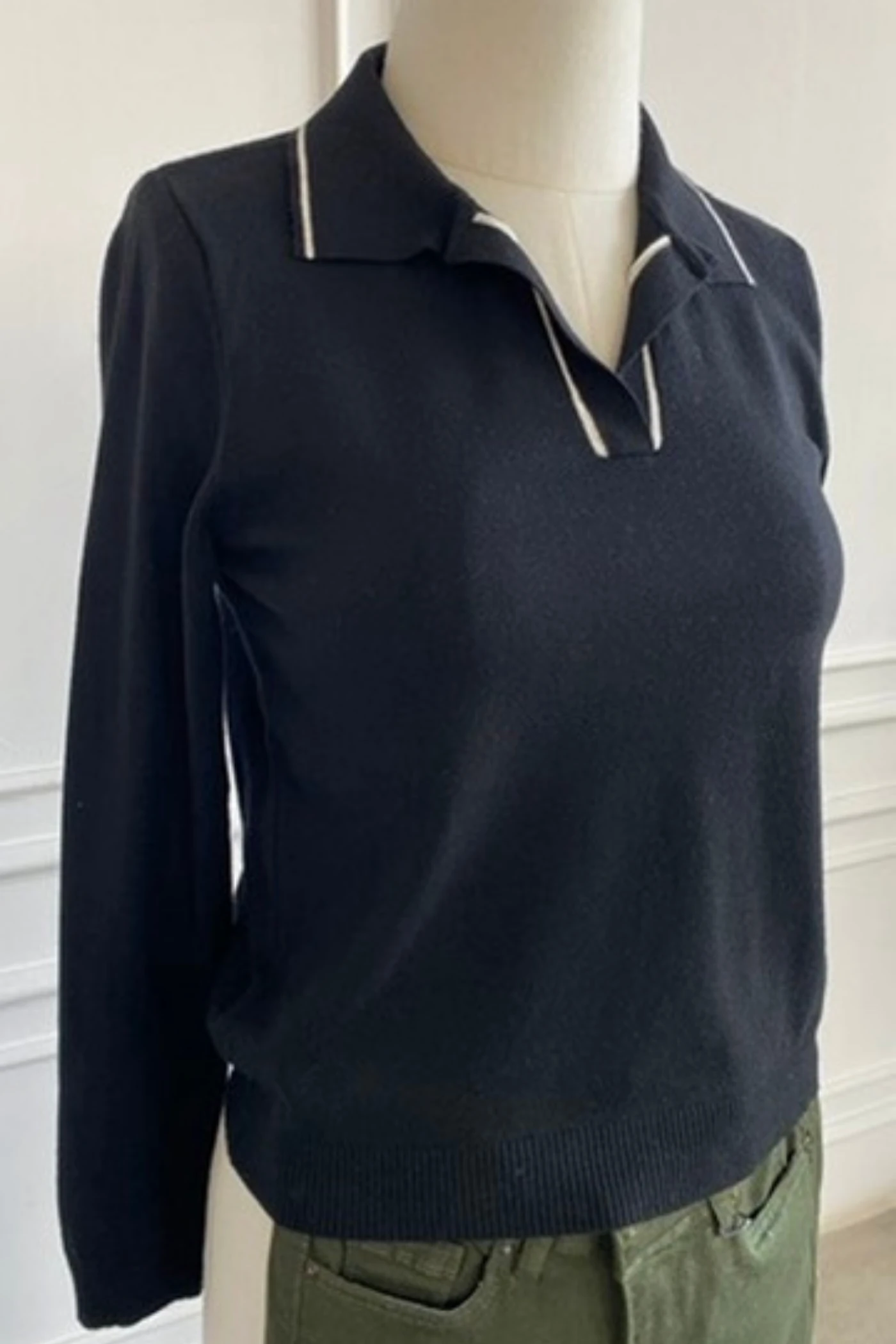 Polo Yaka Yaka Şerit Detaylı Triko Kazak