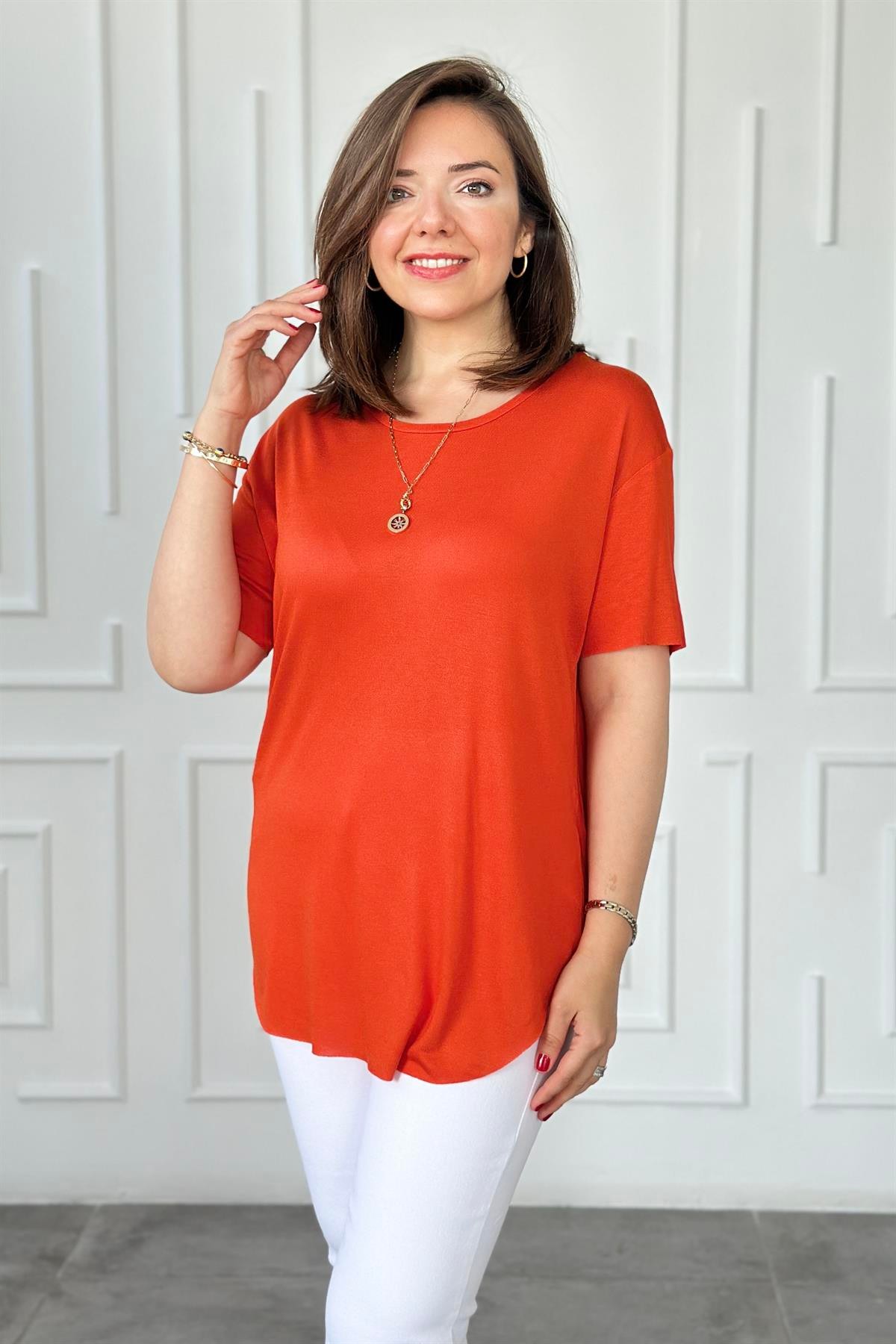Bisiklet Yaka Basic T-Shirt