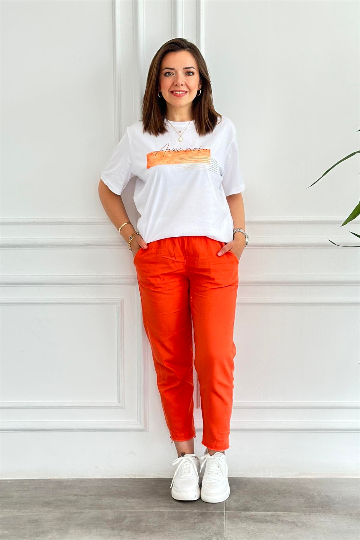Paçası Püsküllü Beli Lastikli Gabardin Pantolon