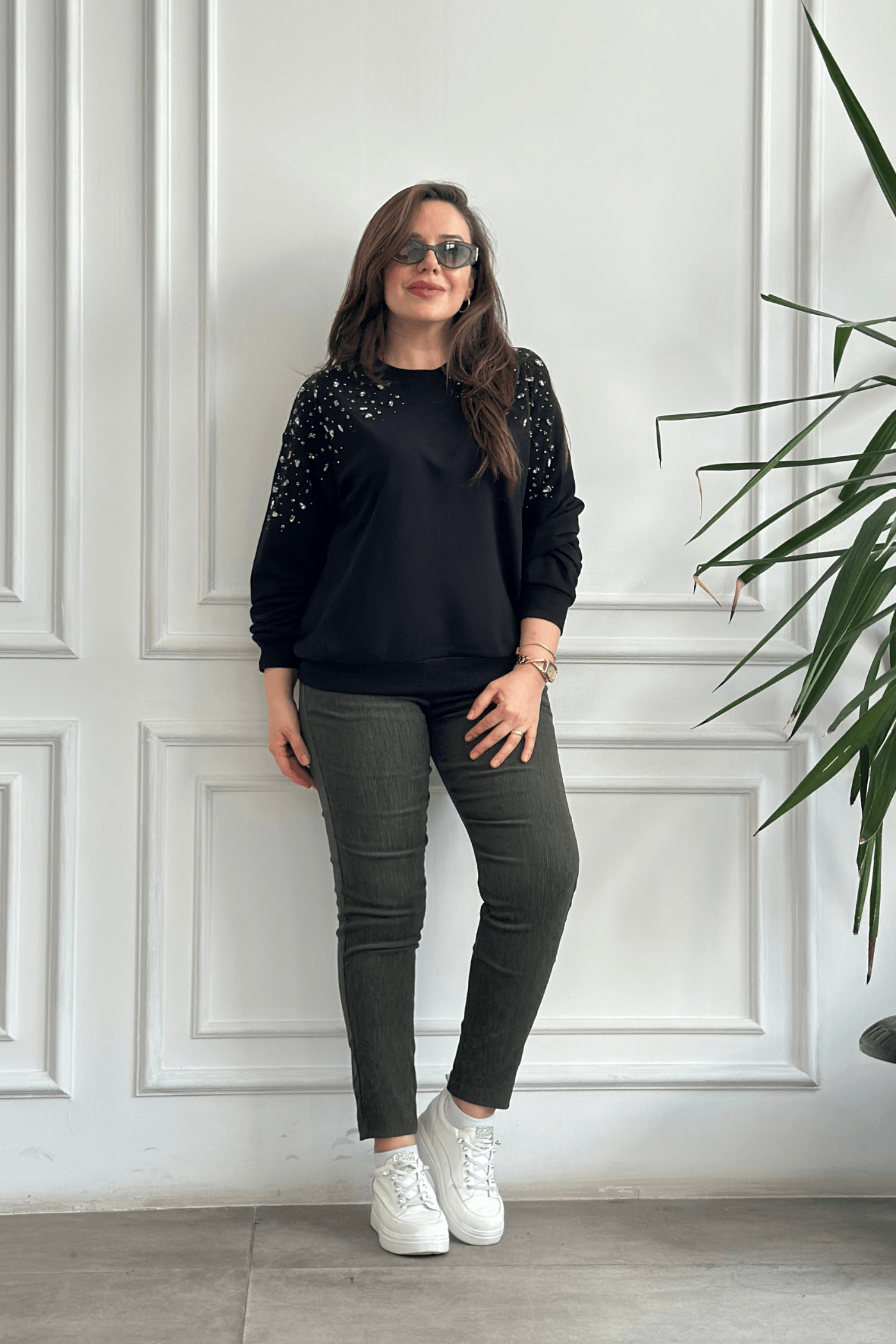 Omuzları Taş İşlemeli Sweat