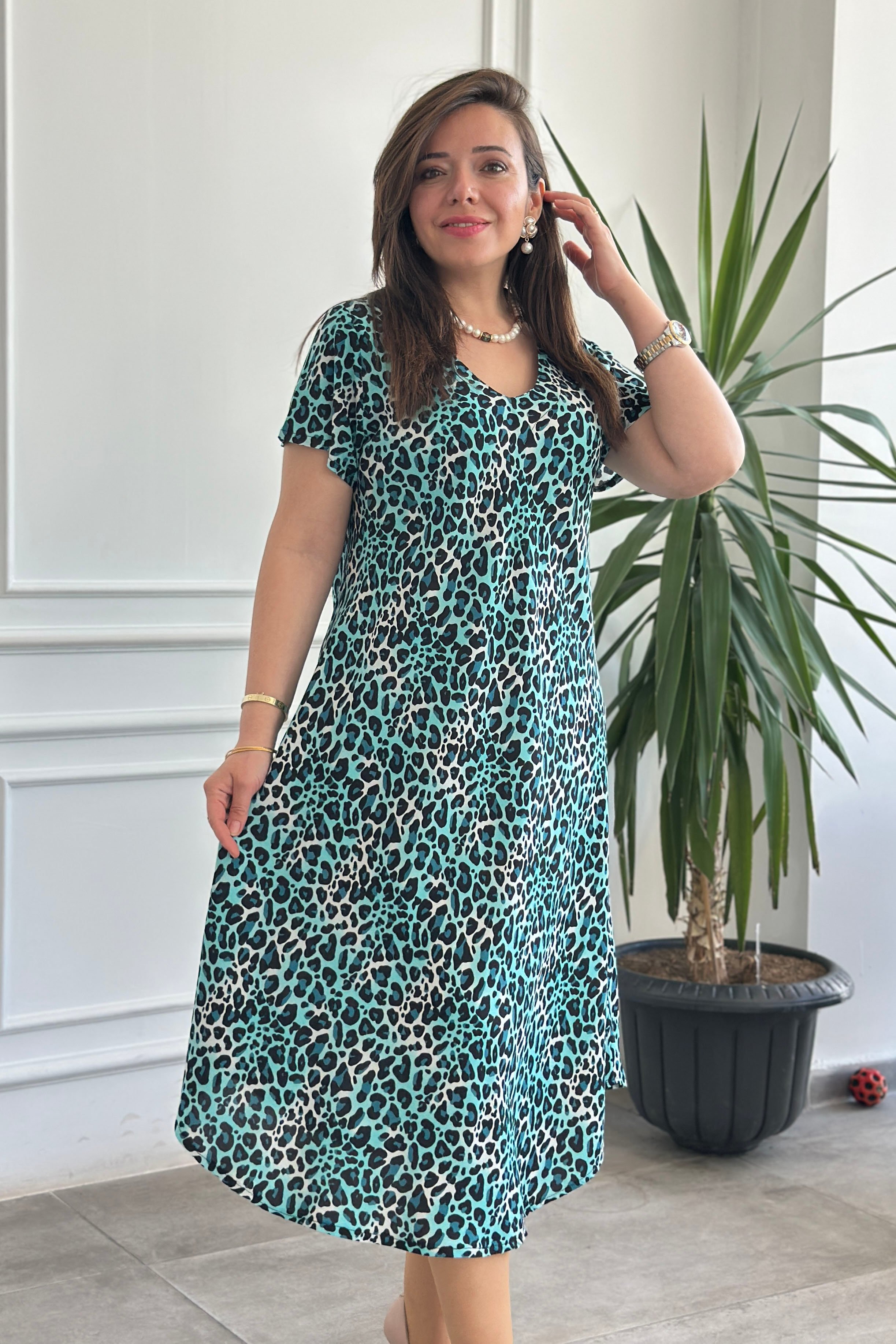 V Yaka Karışık Desenli Viscon Elbise - MINT (LEOPAR)