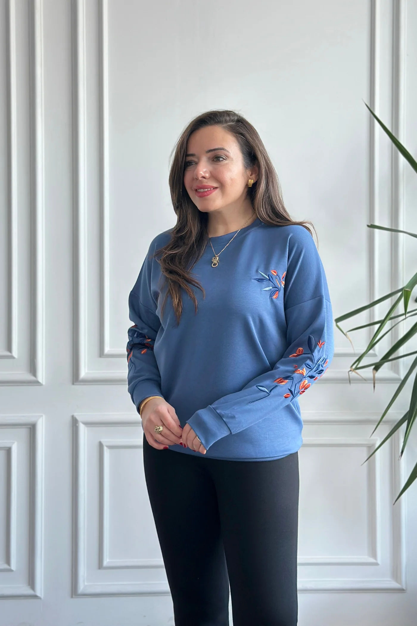 Önü Ve Kolları Nakış İşlemeli Sweat  - INDIGO