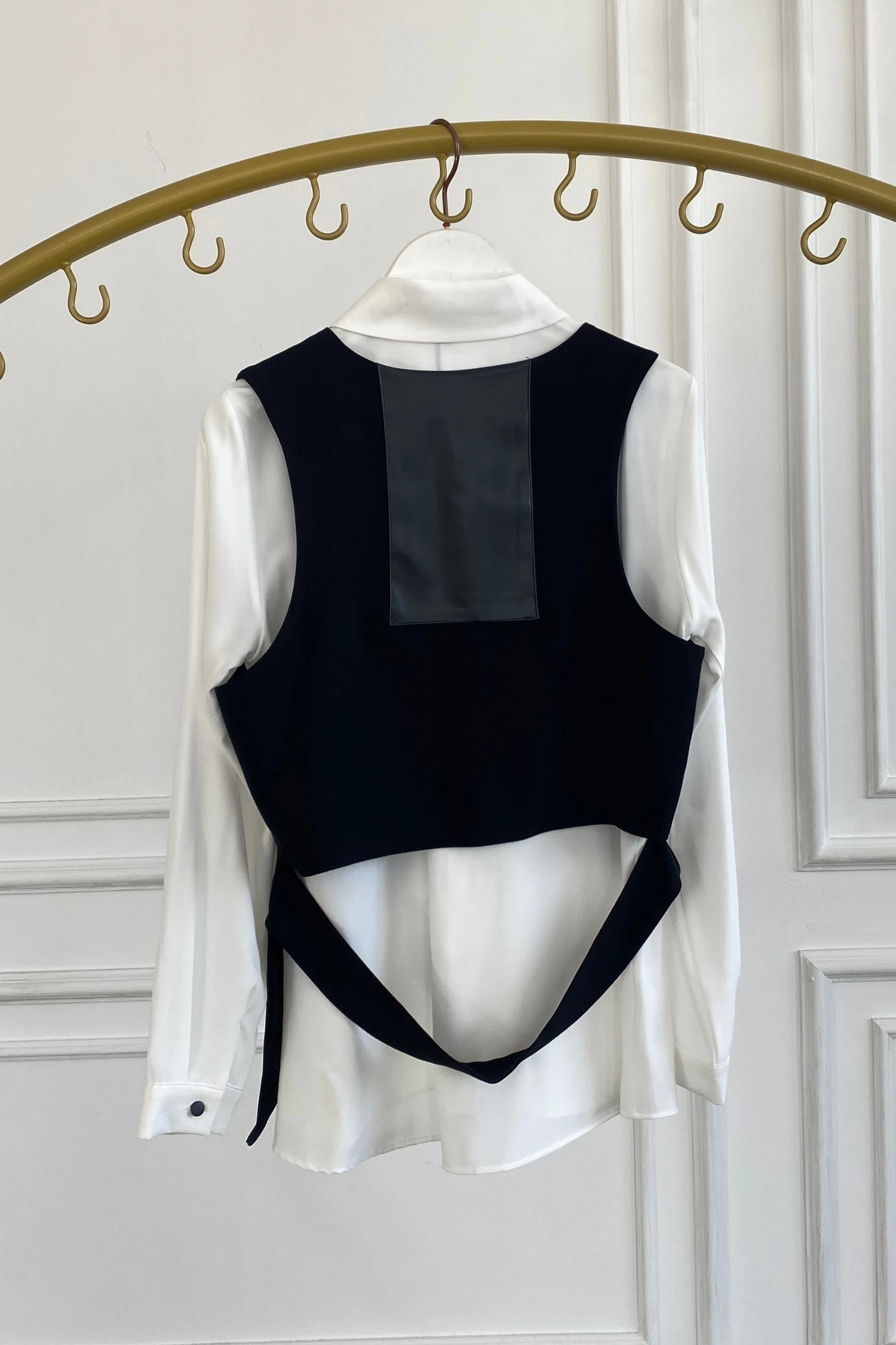 Önden Düğmeli Yelekli İkili Takım