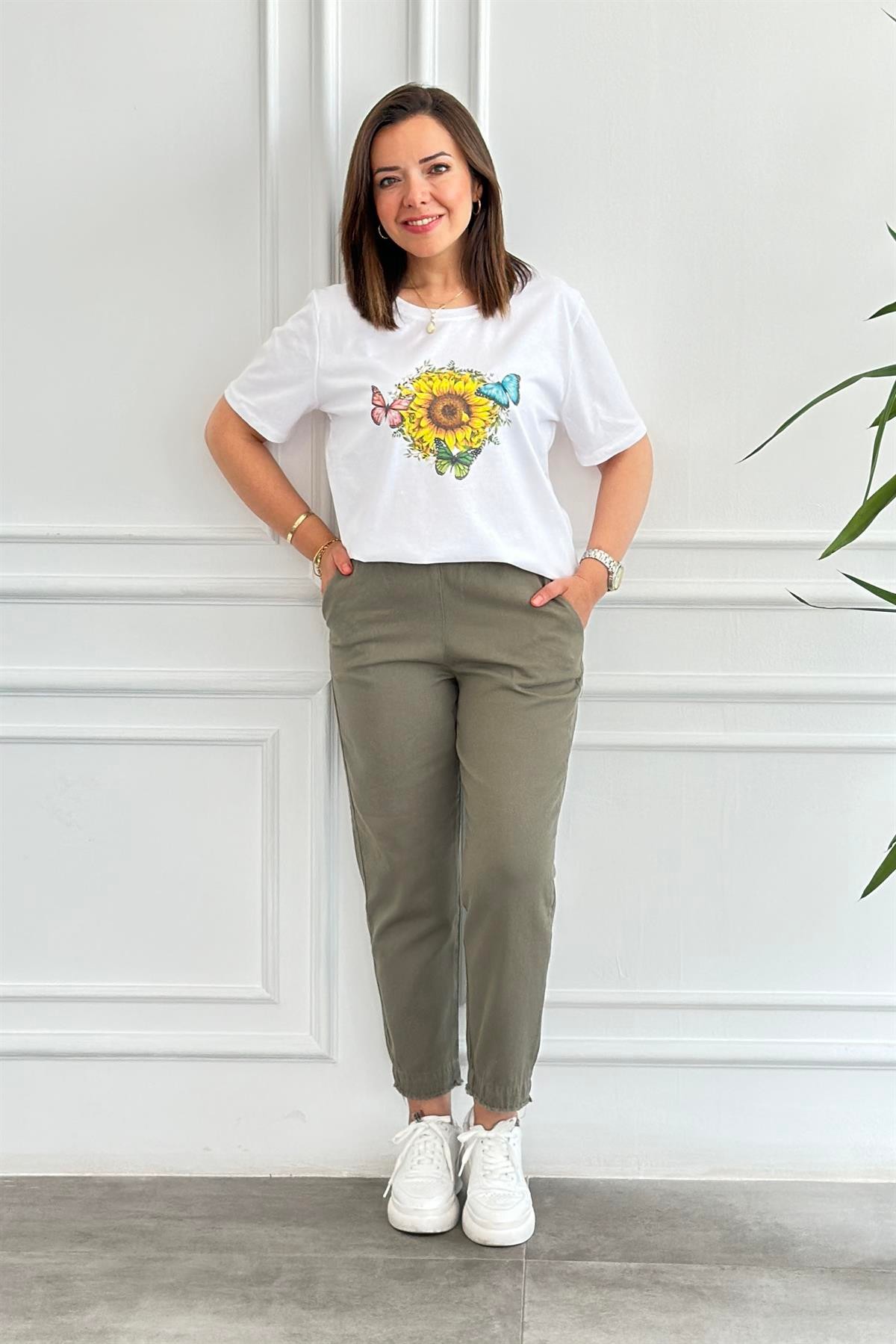 Paçası Püsküllü Beli Lastikli Gabardin Pantolon