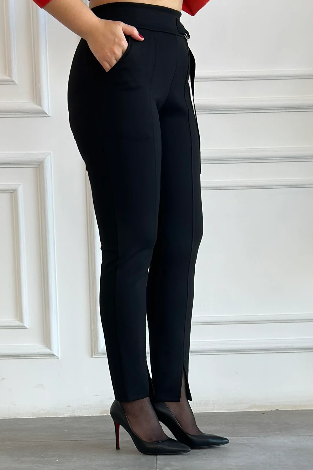 Battal Paça Yırtmaç Detaylı Yüksek Bel Pantolon Tayt