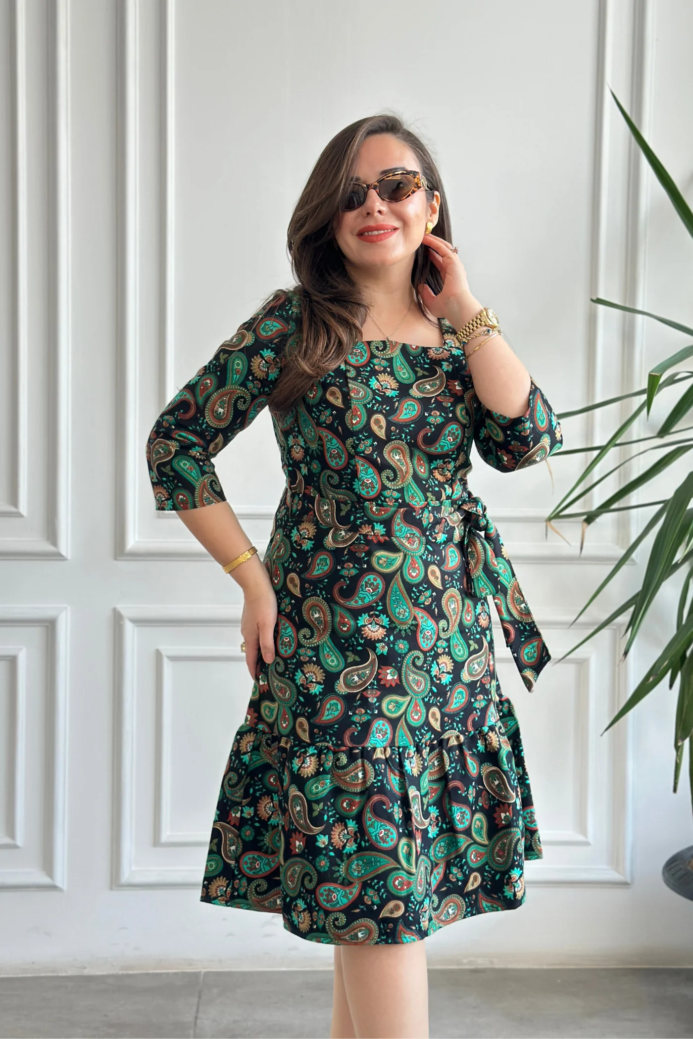 Etek Ucu Fırfırlı Kare Yaka Pazen Elbise - YESIL SIYAH