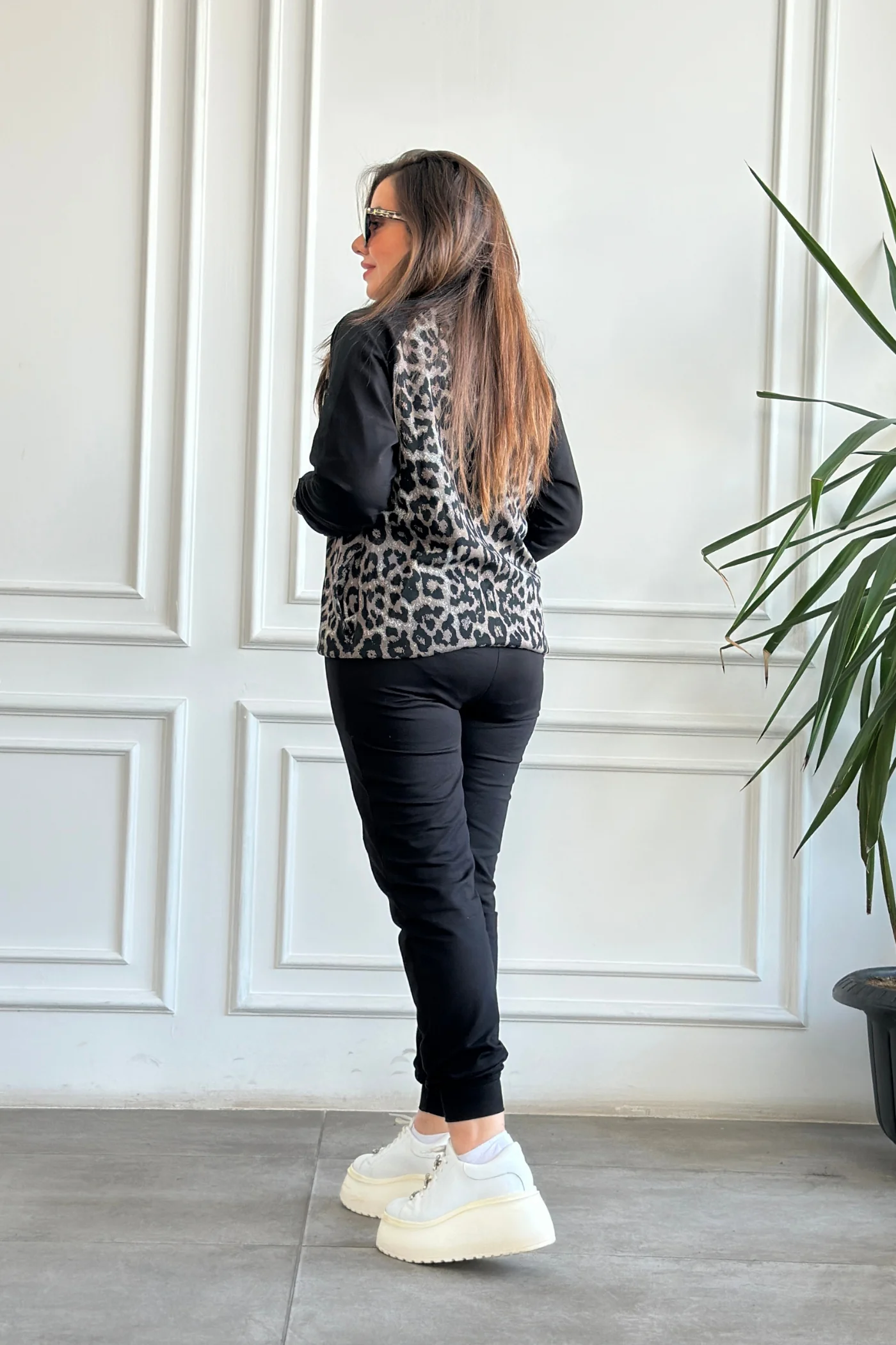 Leopar Detaylı Fermuarlı Eşofman Takımı  - SIYAH