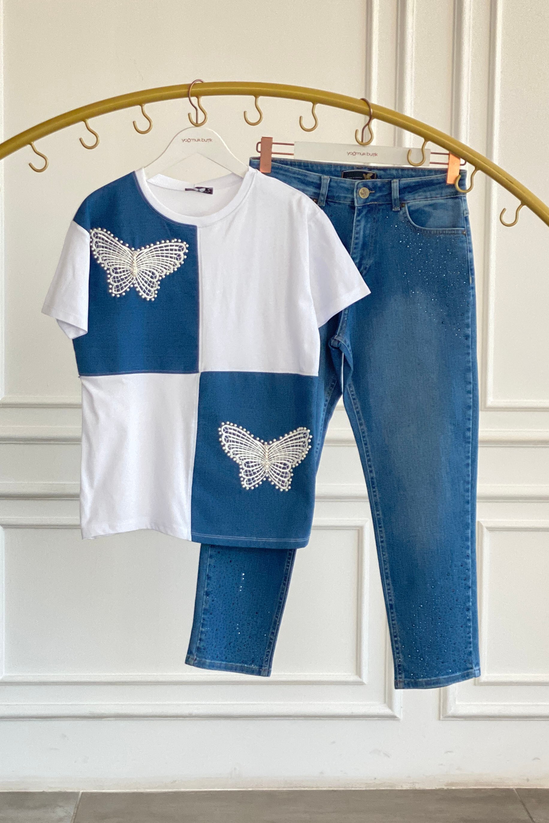 Önü Kot Detaylı Kelebek Güpürlü T-Shirt