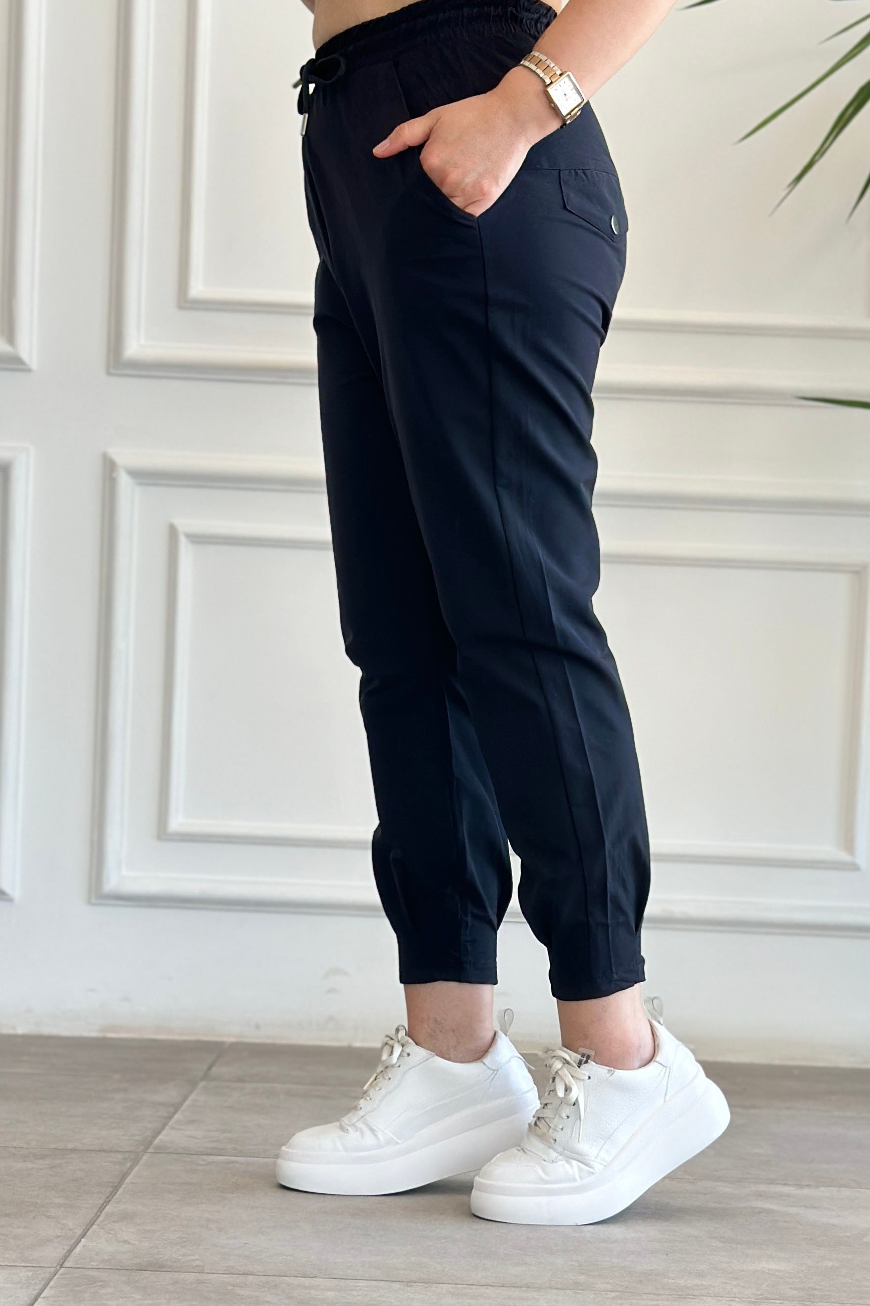Paçası Körüklü Beli Lastikli Pantolon