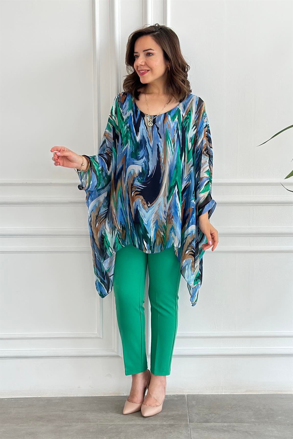 Batik Desenli İç Atletli Bluz