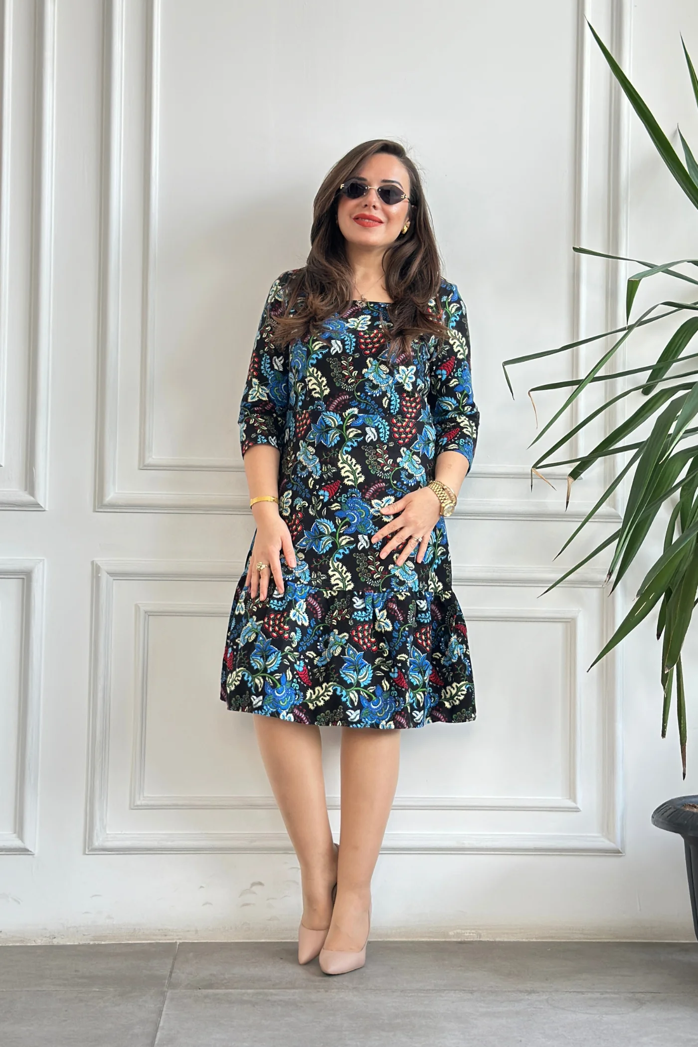 Etek Ucu Fırfırlı Kare Yaka Pazen Elbise - SIYAH MAVI