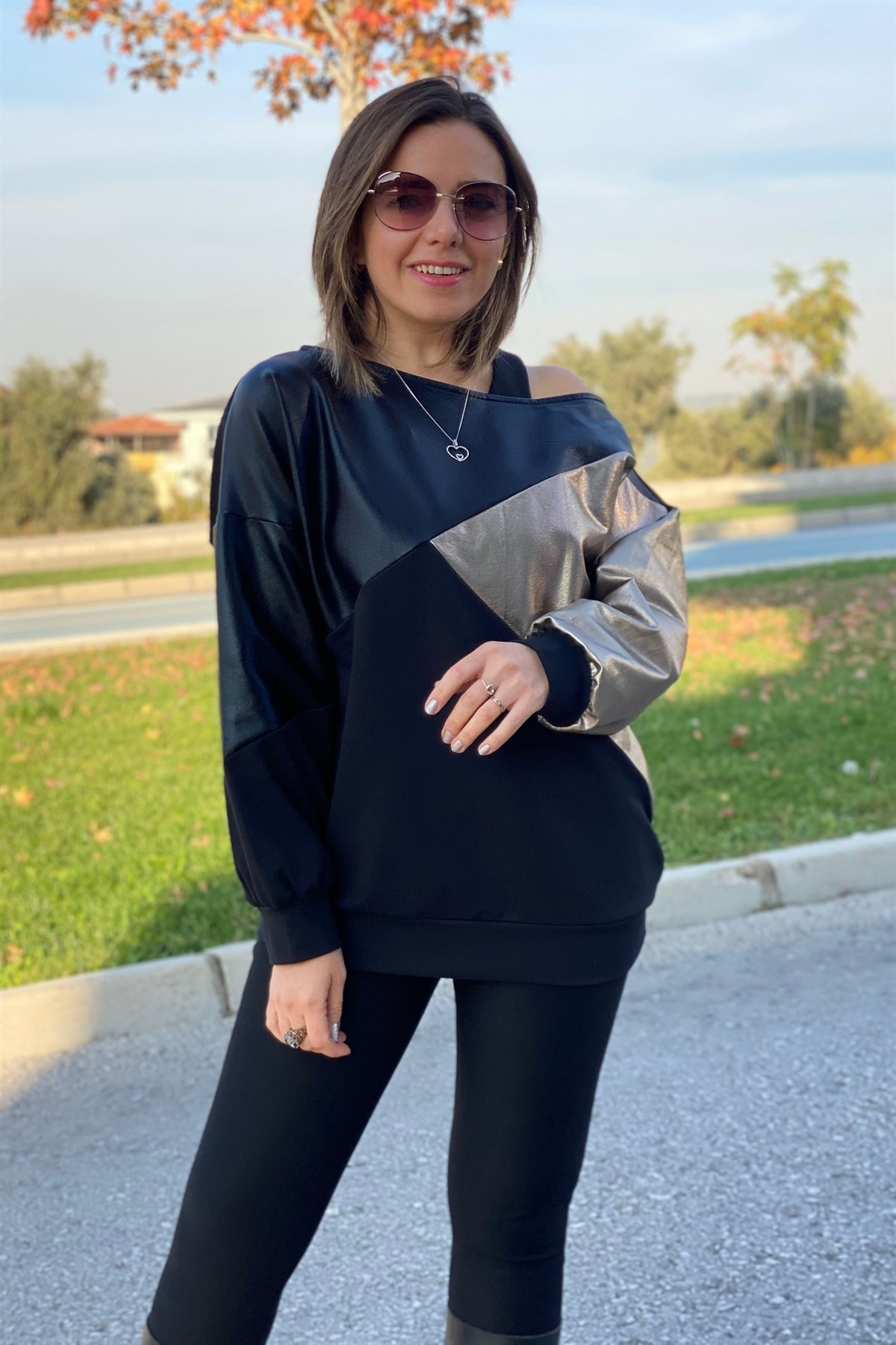 Omuz Askılı Gold Deri Garnili Bluz