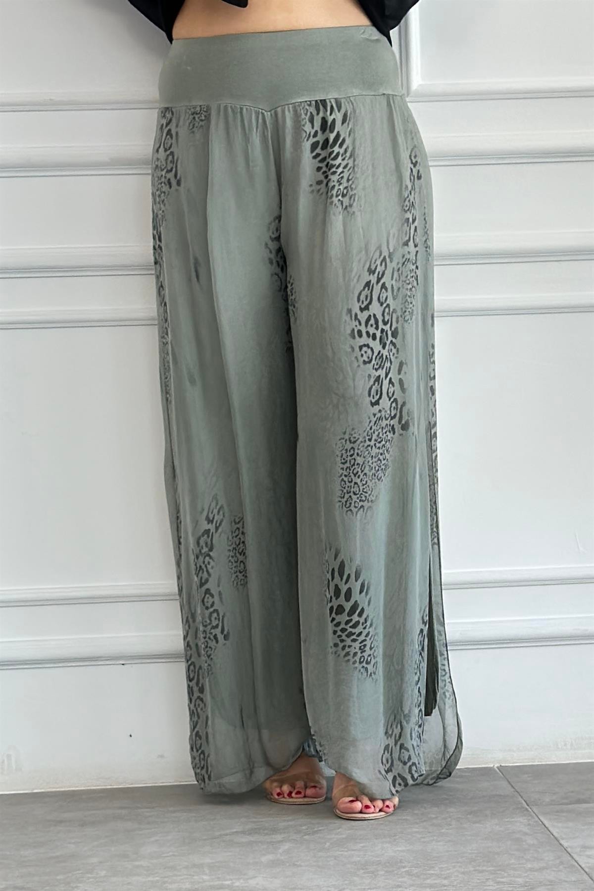 Leopar Desenli İpek Bol Paça Pantolon