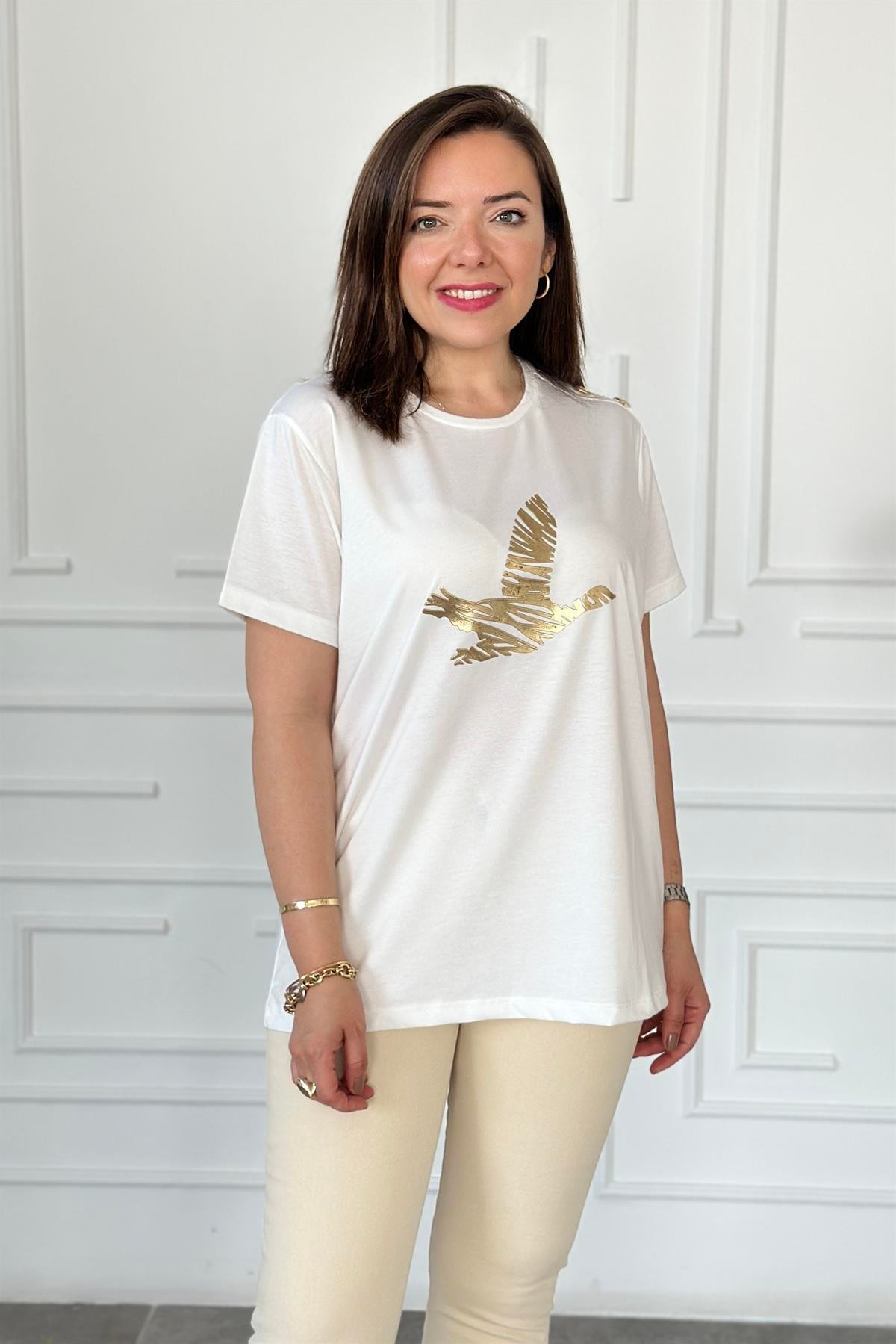 Kuş Baskılı Omzu Düğme Detaylı T-Shirt