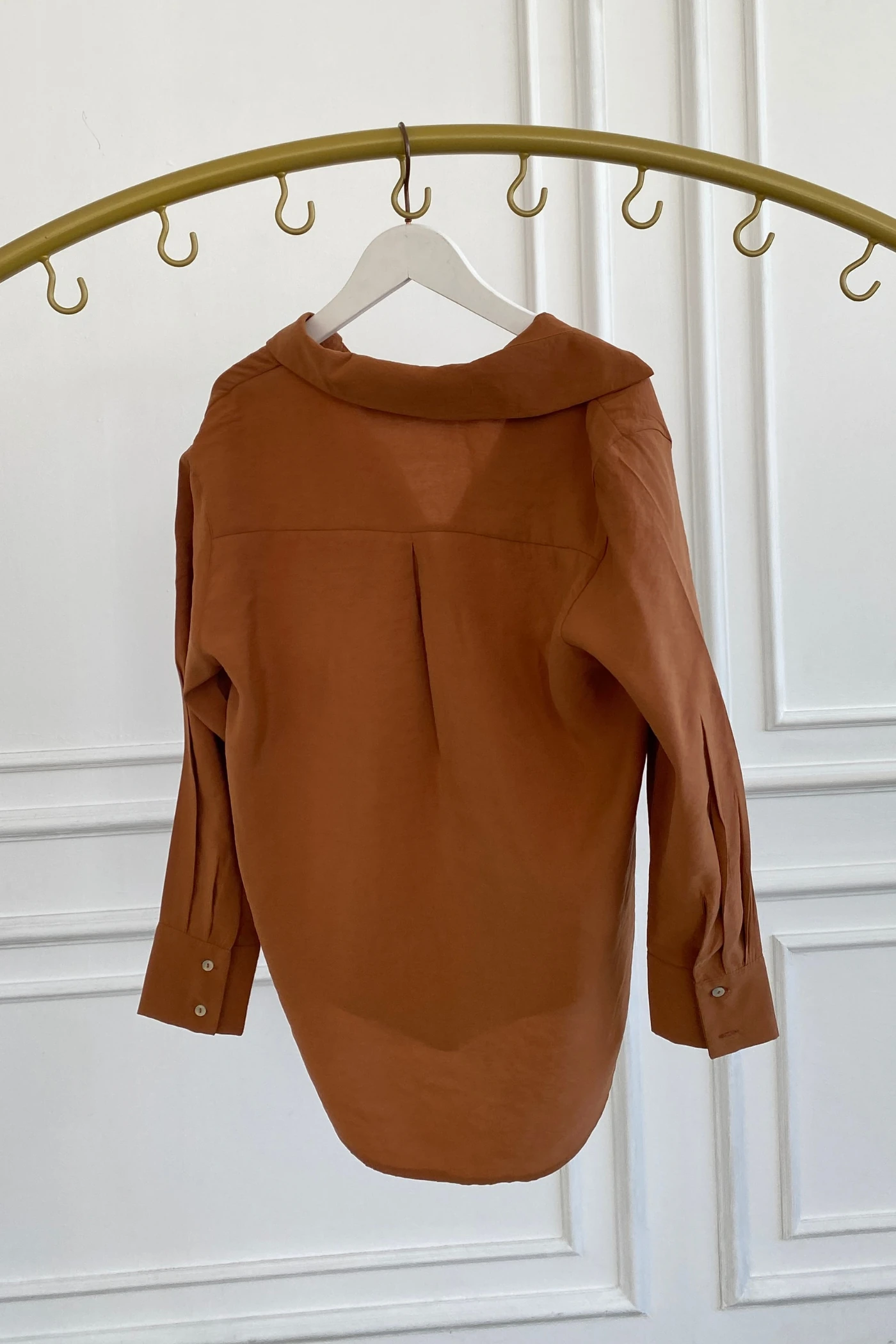 Kolları Çift Düğme Detaylı Modal Düz Gömlek