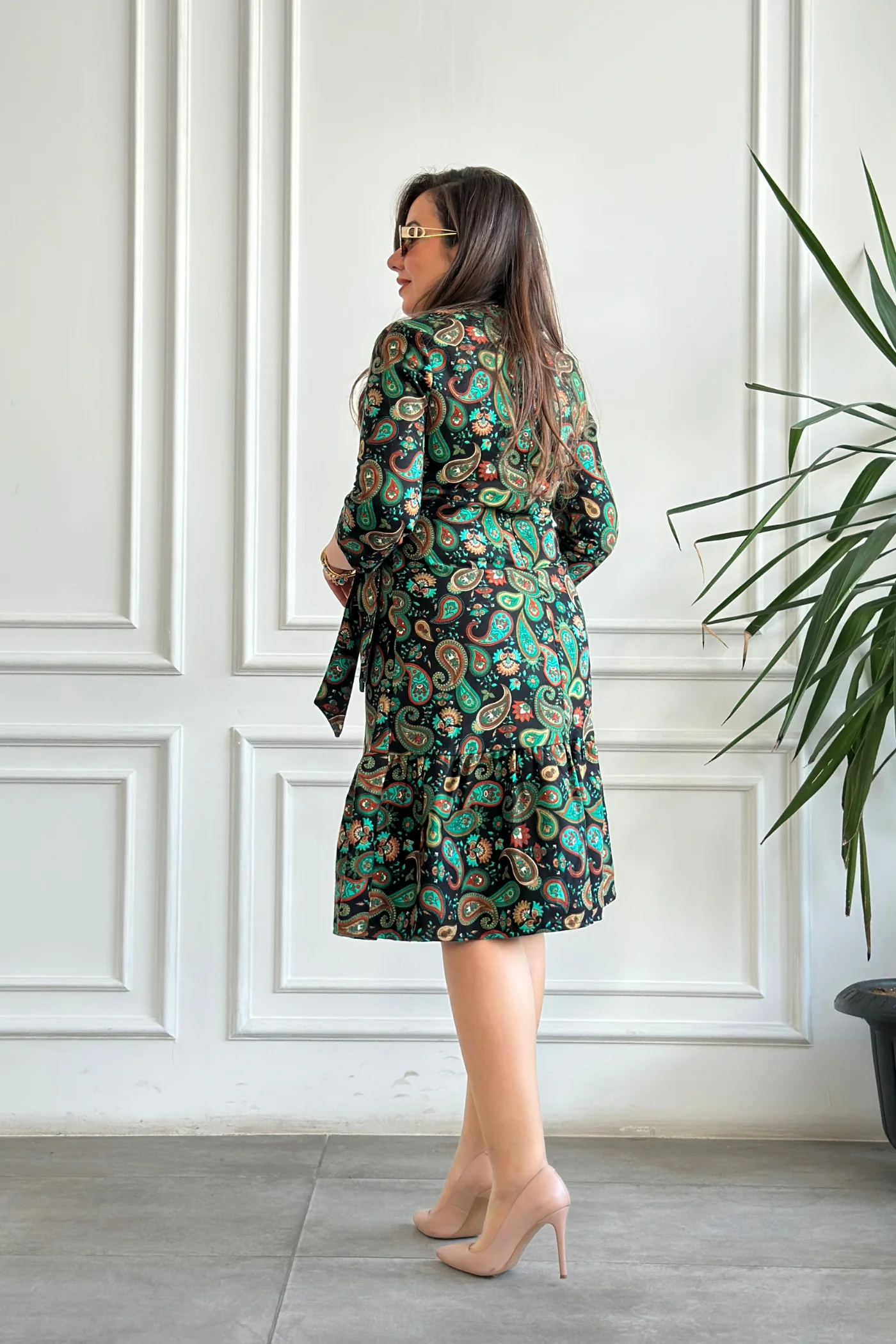 Etek Ucu Fırfırlı Kare Yaka Pazen Elbise - YESIL SIYAH