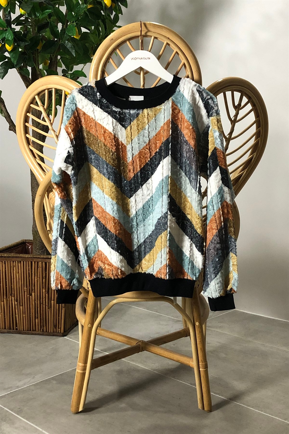 Renkli Zigzag Desen Yumoş Sweat