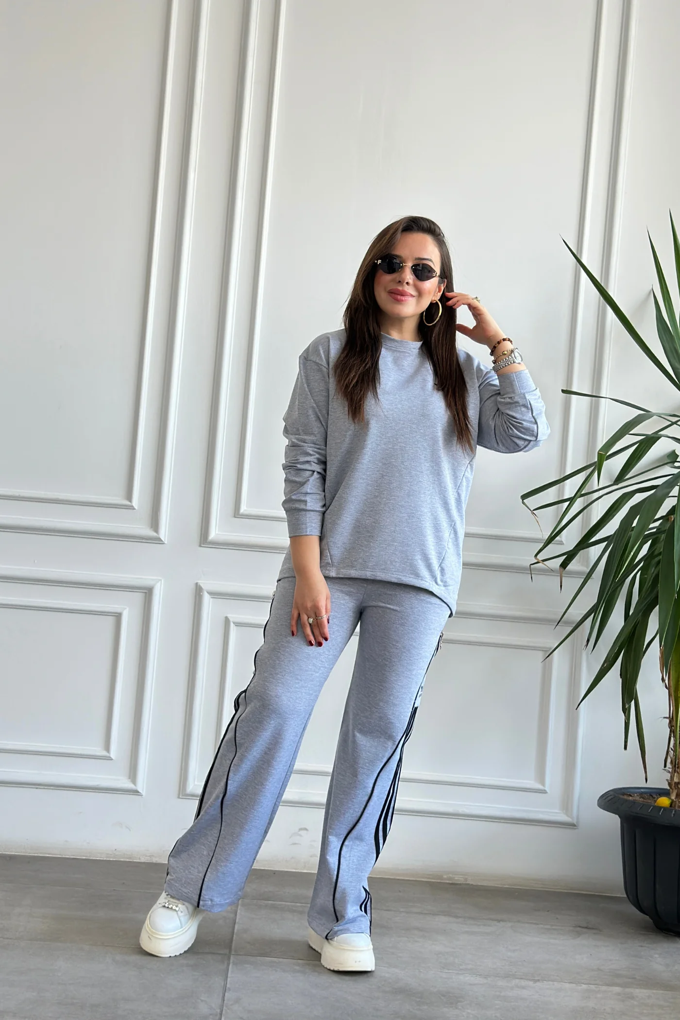 Arkası Ve Paçası Fermuar Detaylı Eşofman Takımı - Gri