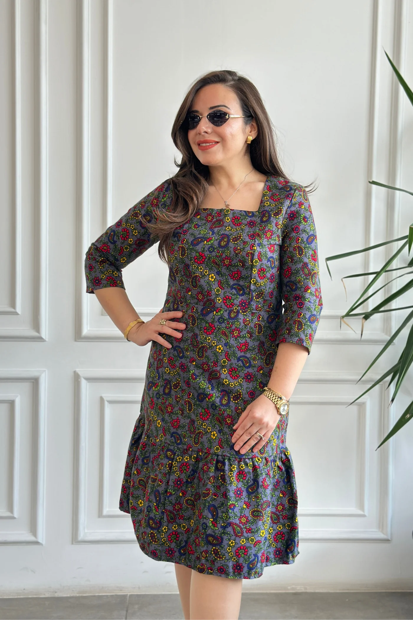 Etek Ucu Fırfırlı Kare Yaka Pazen Elbise - ANTRASIT