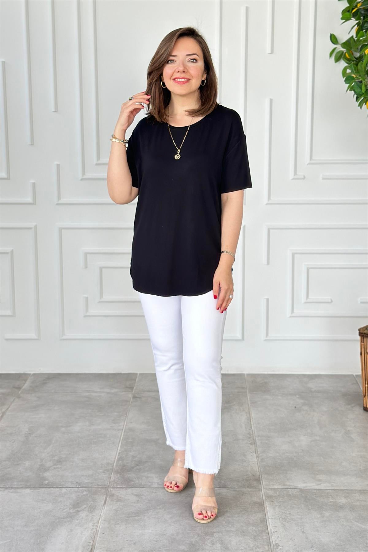 Bisiklet Yaka Basic T-Shirt