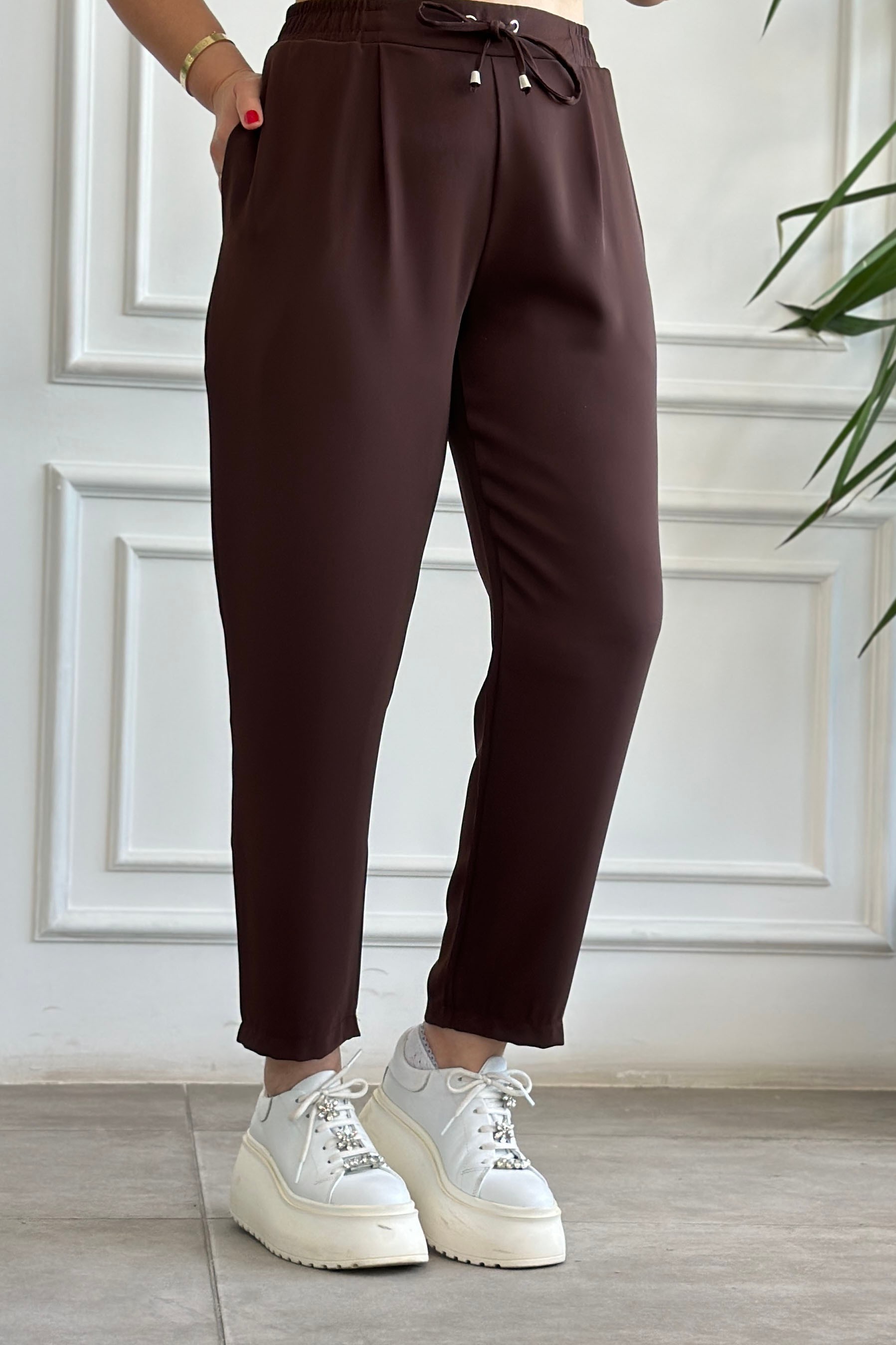 Beli Lastikli Havuç Paça Pantolon - KAHVERENGI