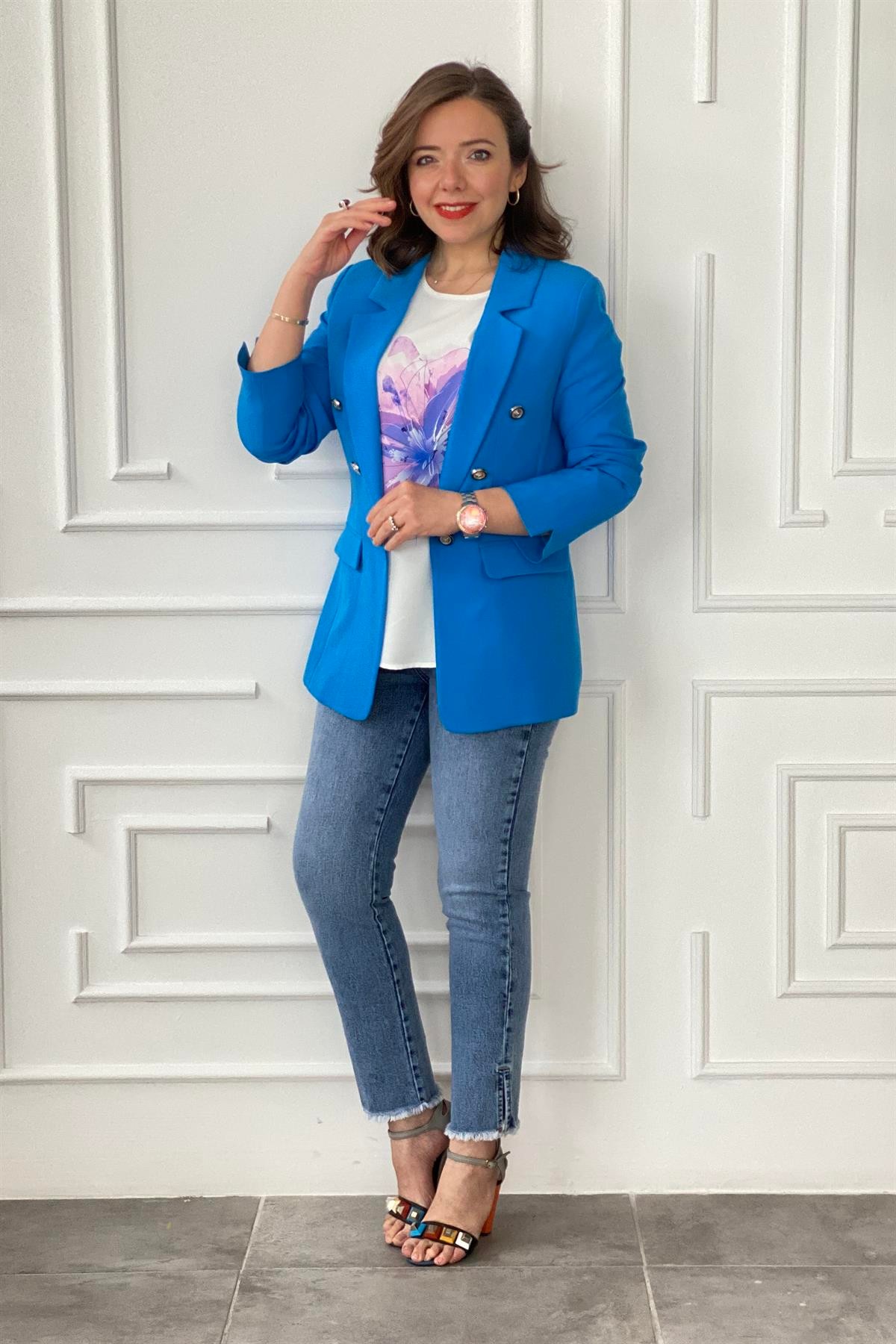 Altı Süs Düğmeli Düz Kol Blazer Ceket