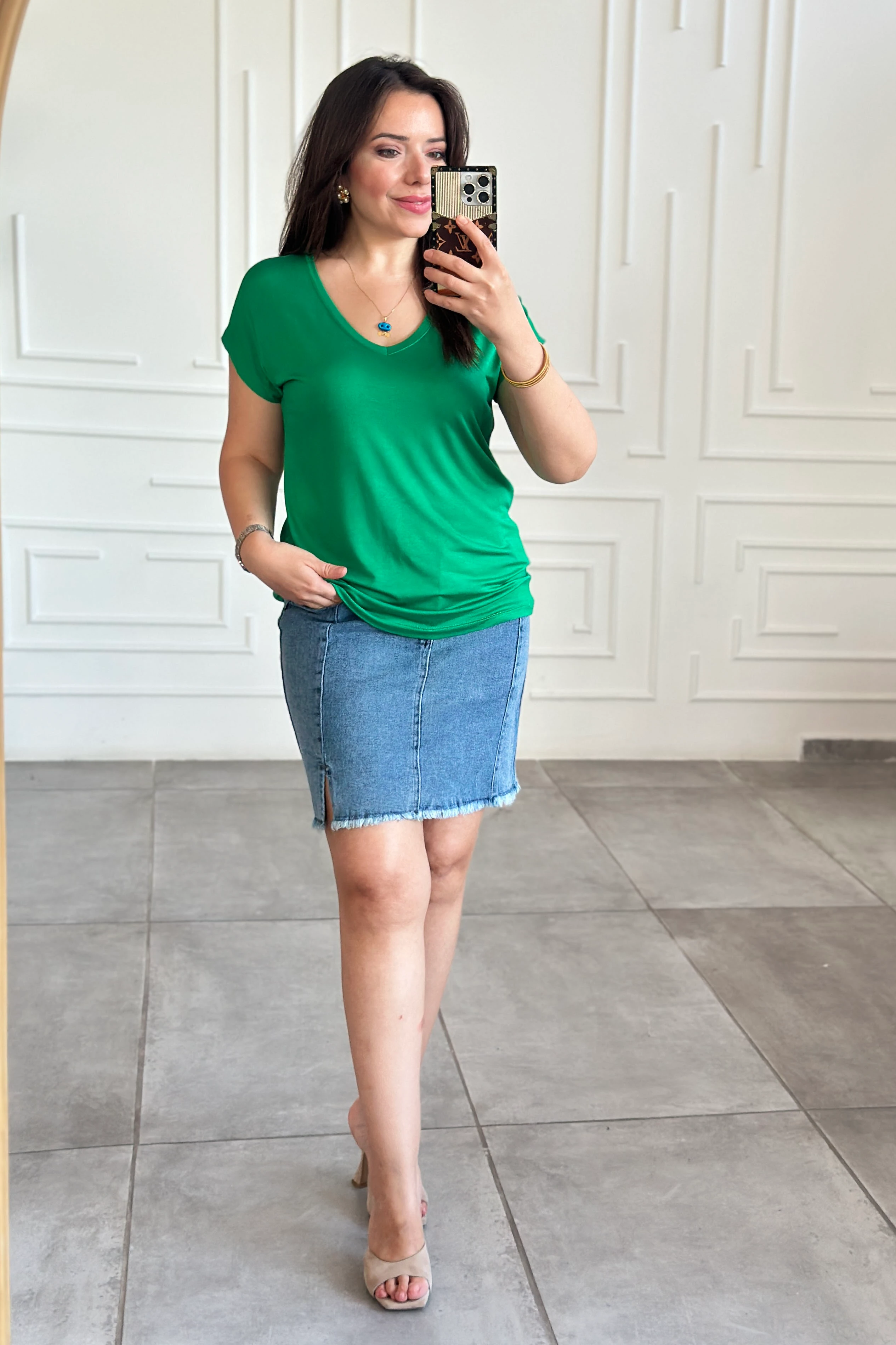 V Yaka Basic T-Shirt - YESIL