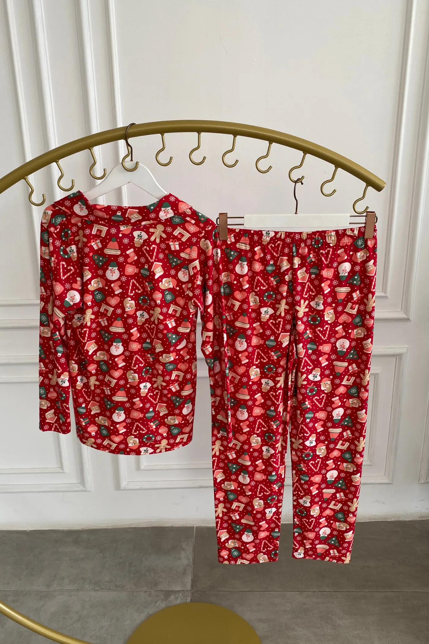 Noel Desenli Pijama Takımı - KIRMIZI YESIL