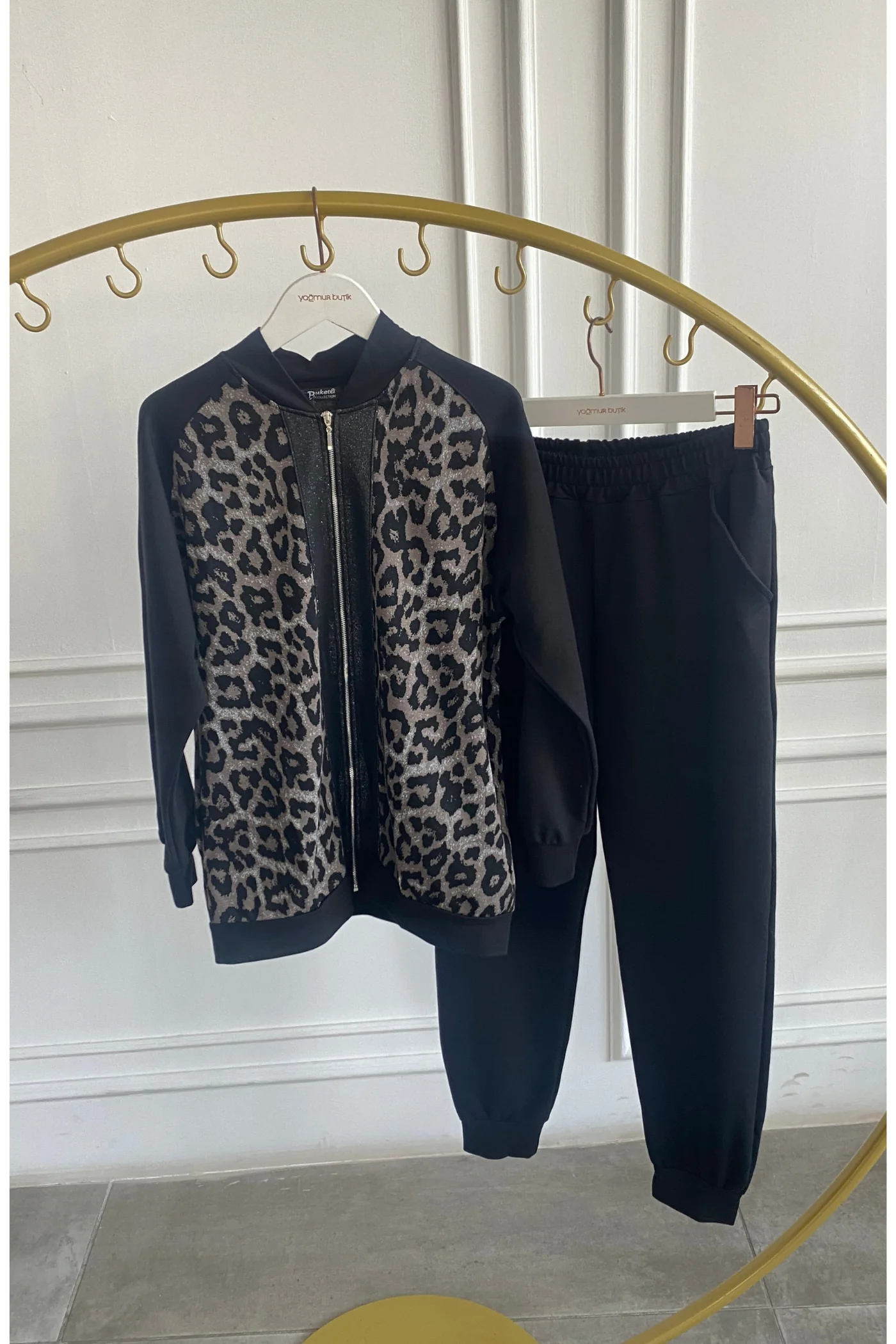 Leopar Detaylı Fermuarlı Eşofman Takımı  - SIYAH