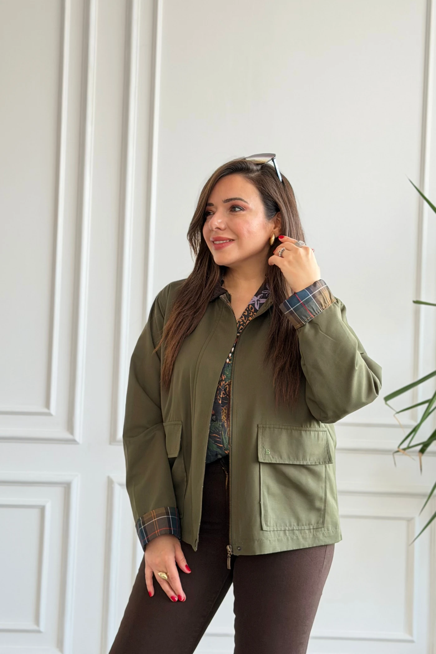 Yakası Kadife Fermuar Detaylı Ceket