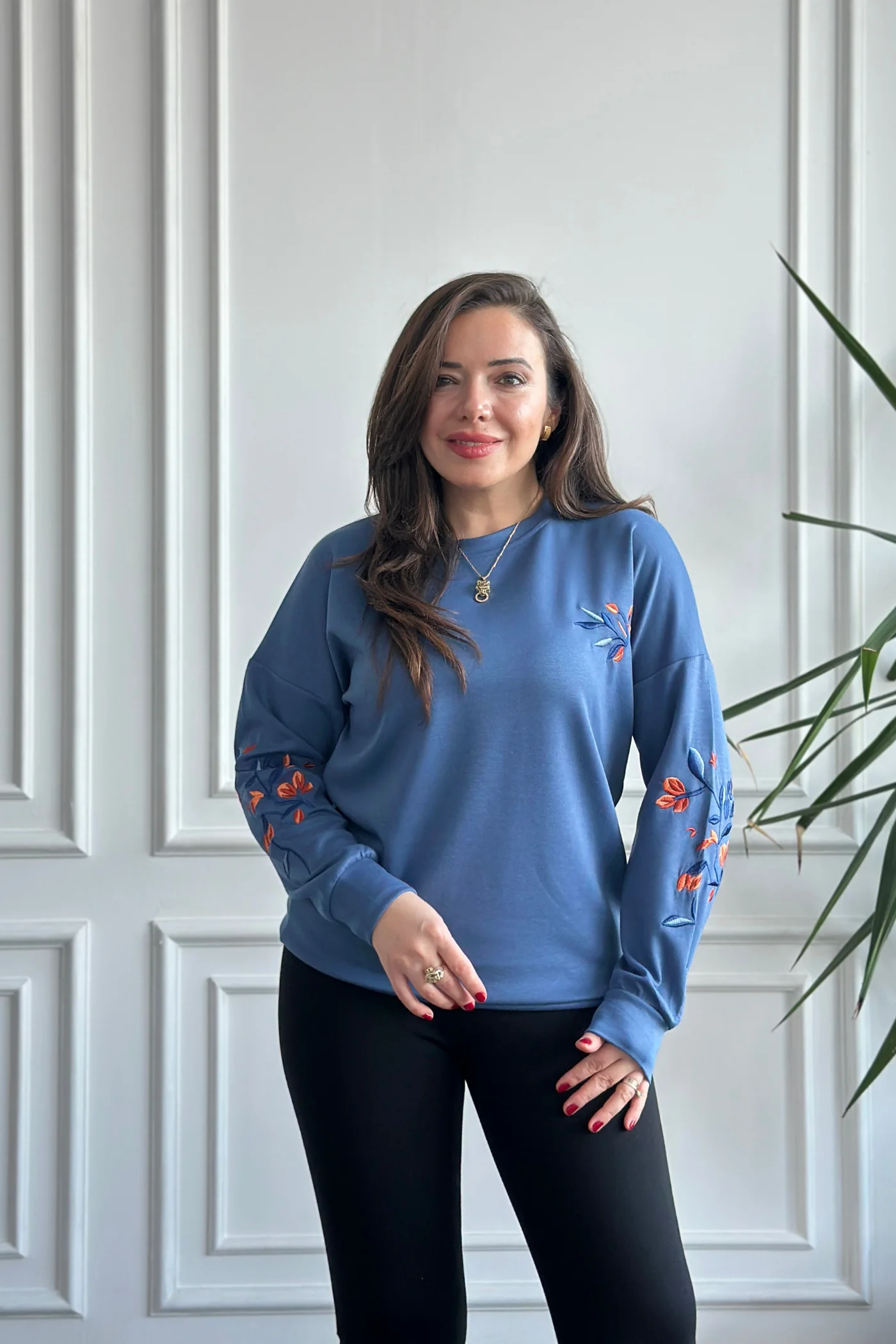 Önü Ve Kolları Nakış İşlemeli Sweat  - INDIGO