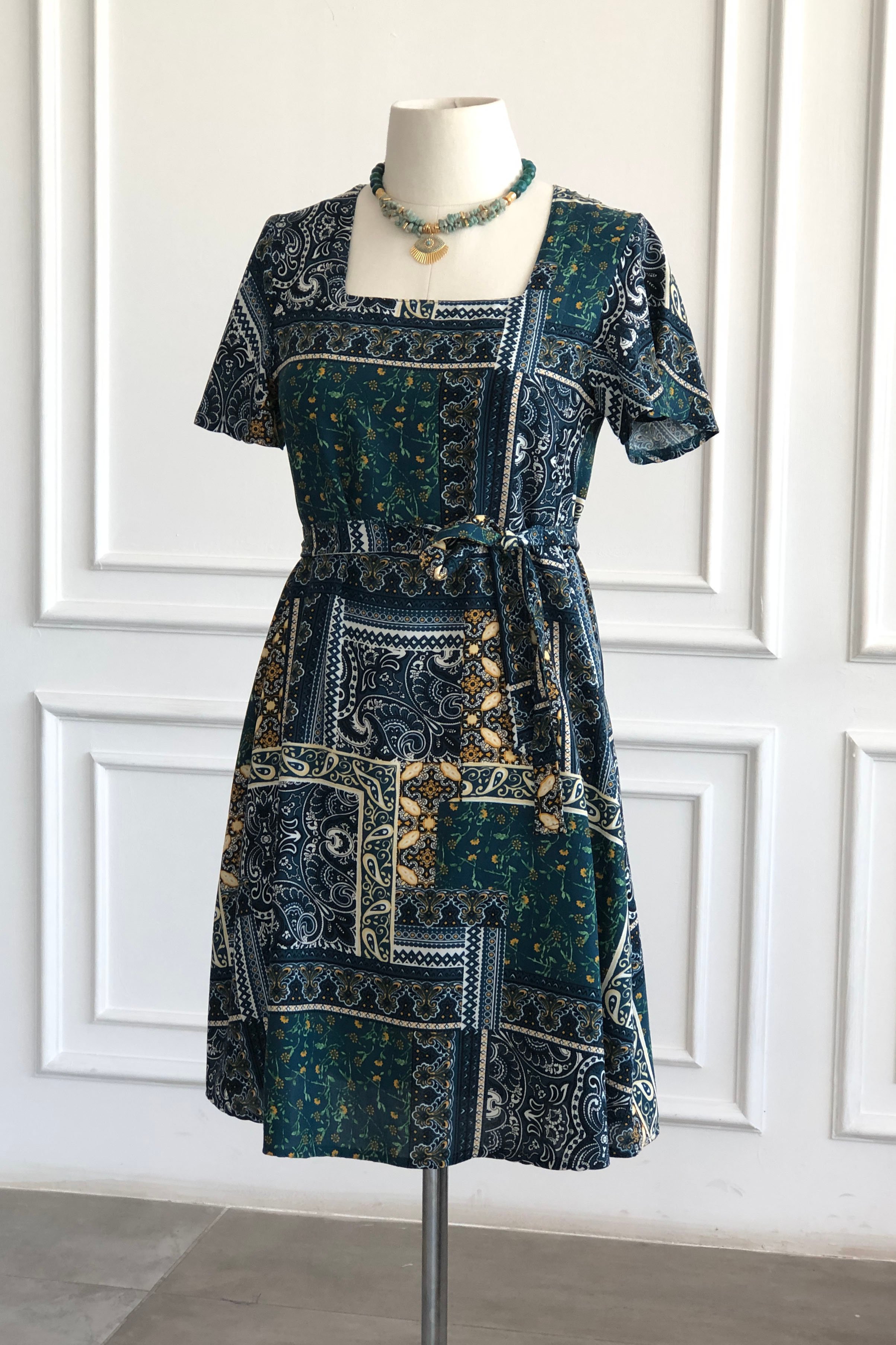 Kare Yaka Melek Kol Patchwork Desen Viscon Elbise - PETROL YESIL