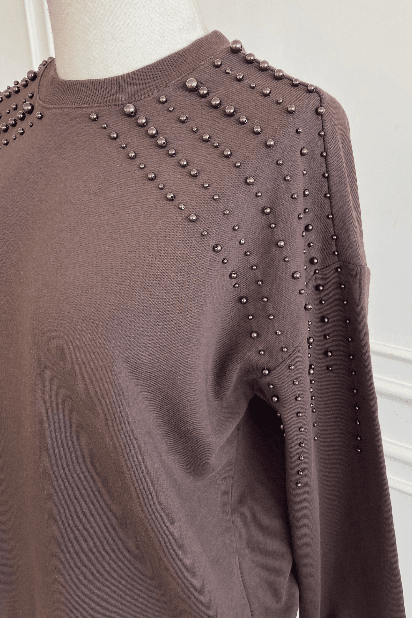 Yaka Ve Kolları İnci Detaylı Sweat