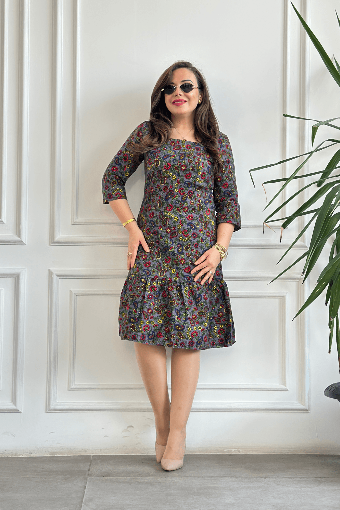 Etek Ucu Fırfırlı Kare Yaka Pazen Elbise - ANTRASIT