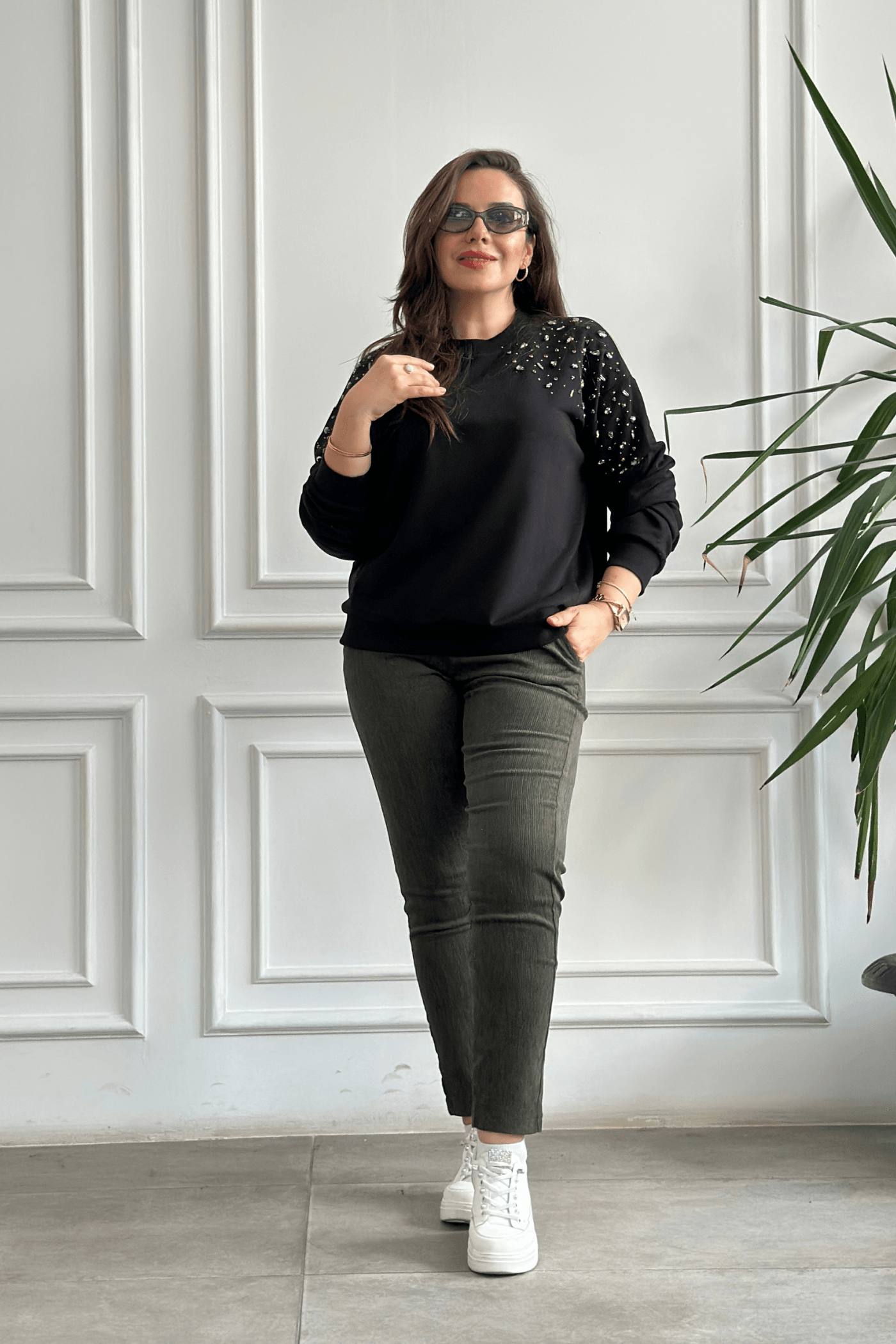 Omuzları Taş İşlemeli Sweat