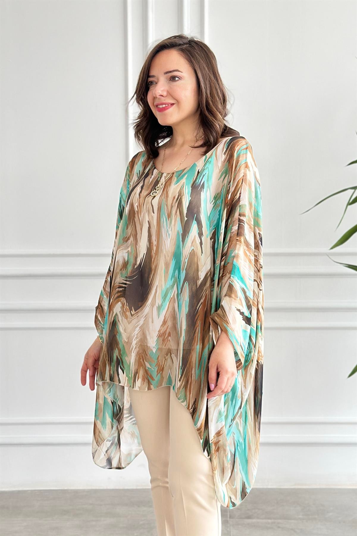 Batik Desenli İç Atletli Bluz