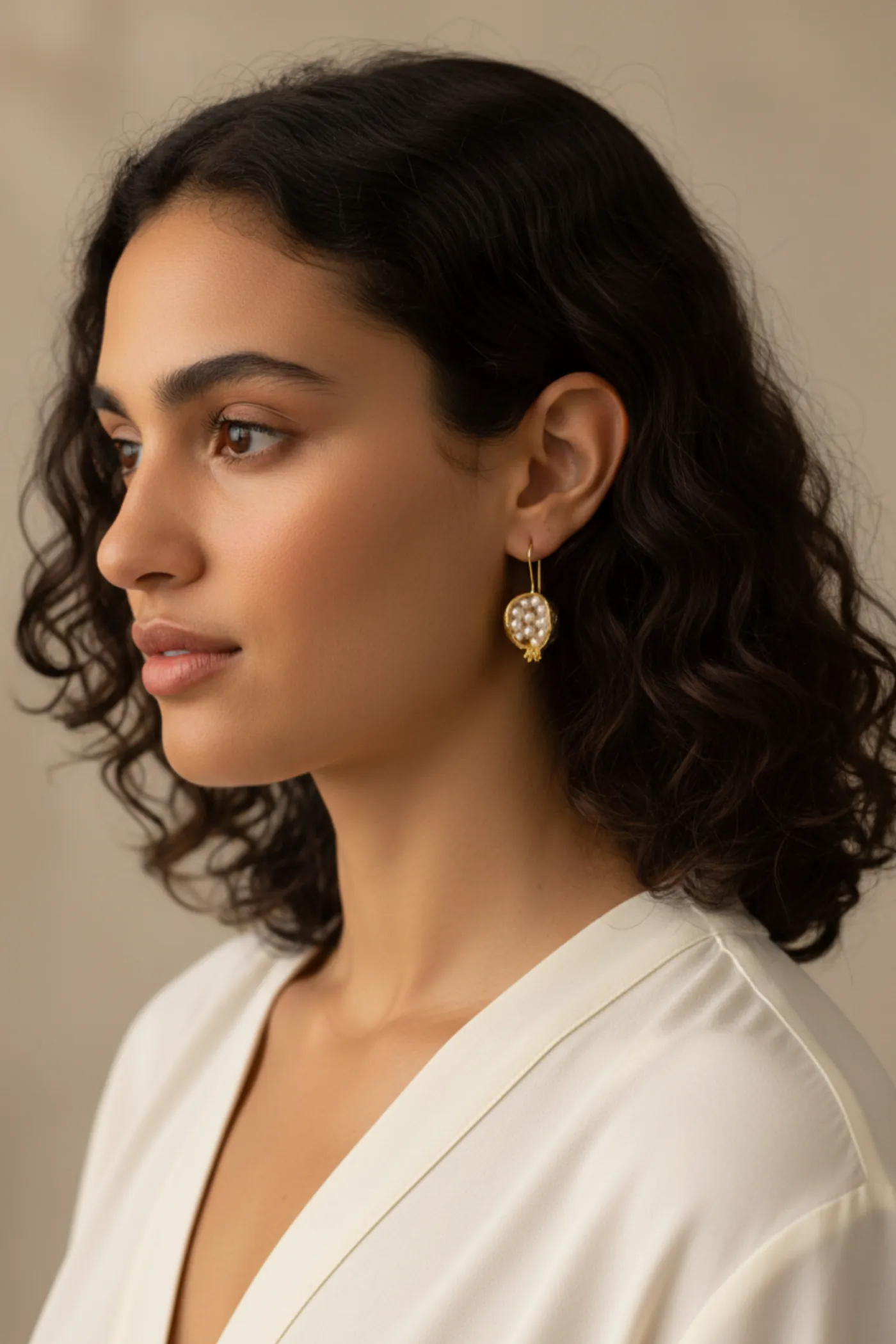 KP18 NARLI BEREKET KÜPESİ - GOLD EKRU