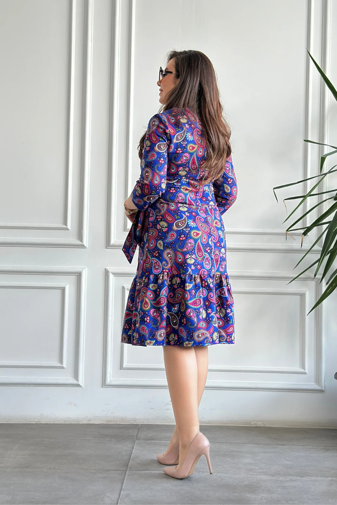 Etek Ucu Fırfırlı Kare Yaka Pazen Elbise - SAKS PEMBE