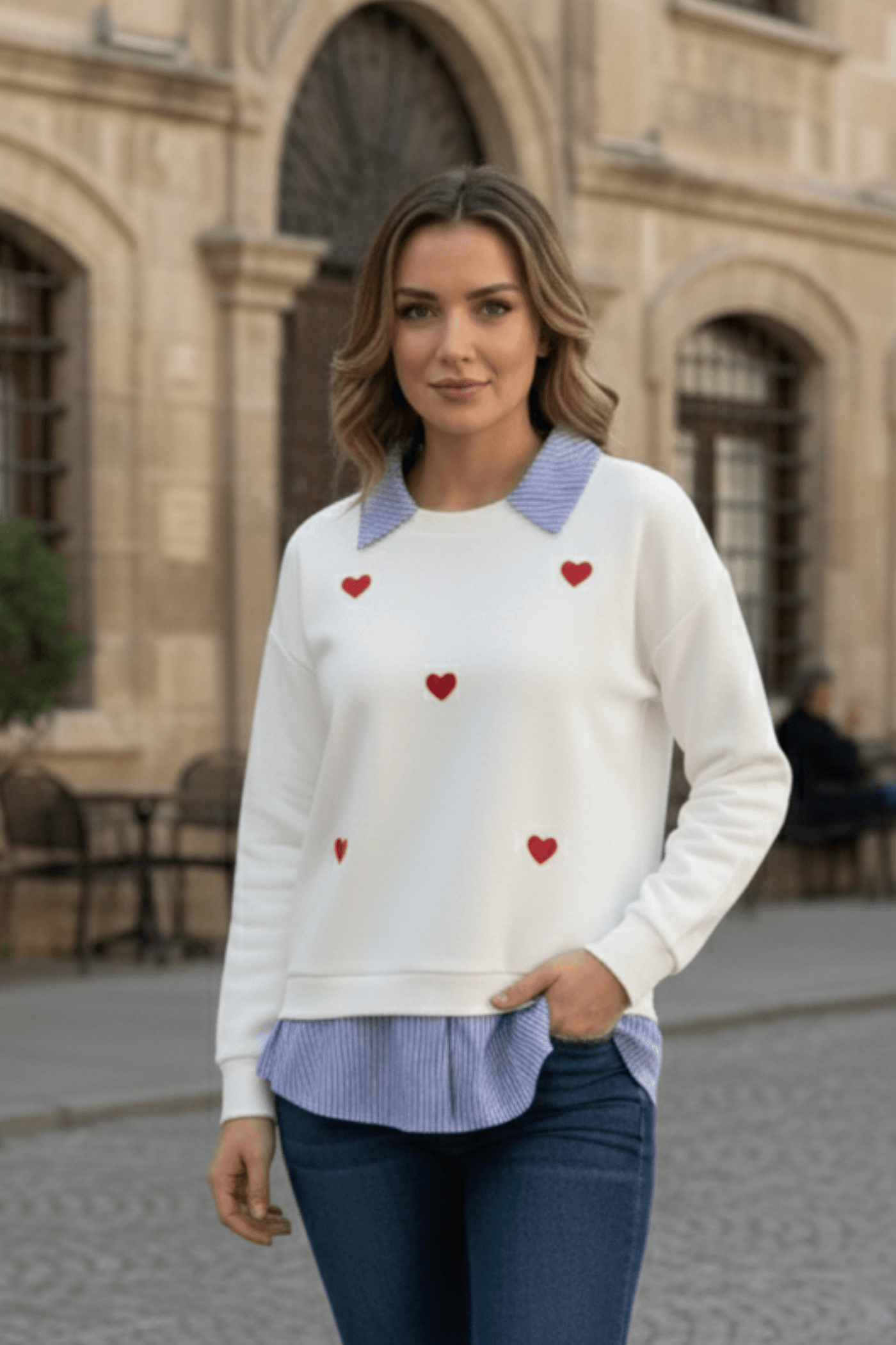 Kalp Nakışlı Polo Yaka Gömlek Detaylı Sweat - EKRU