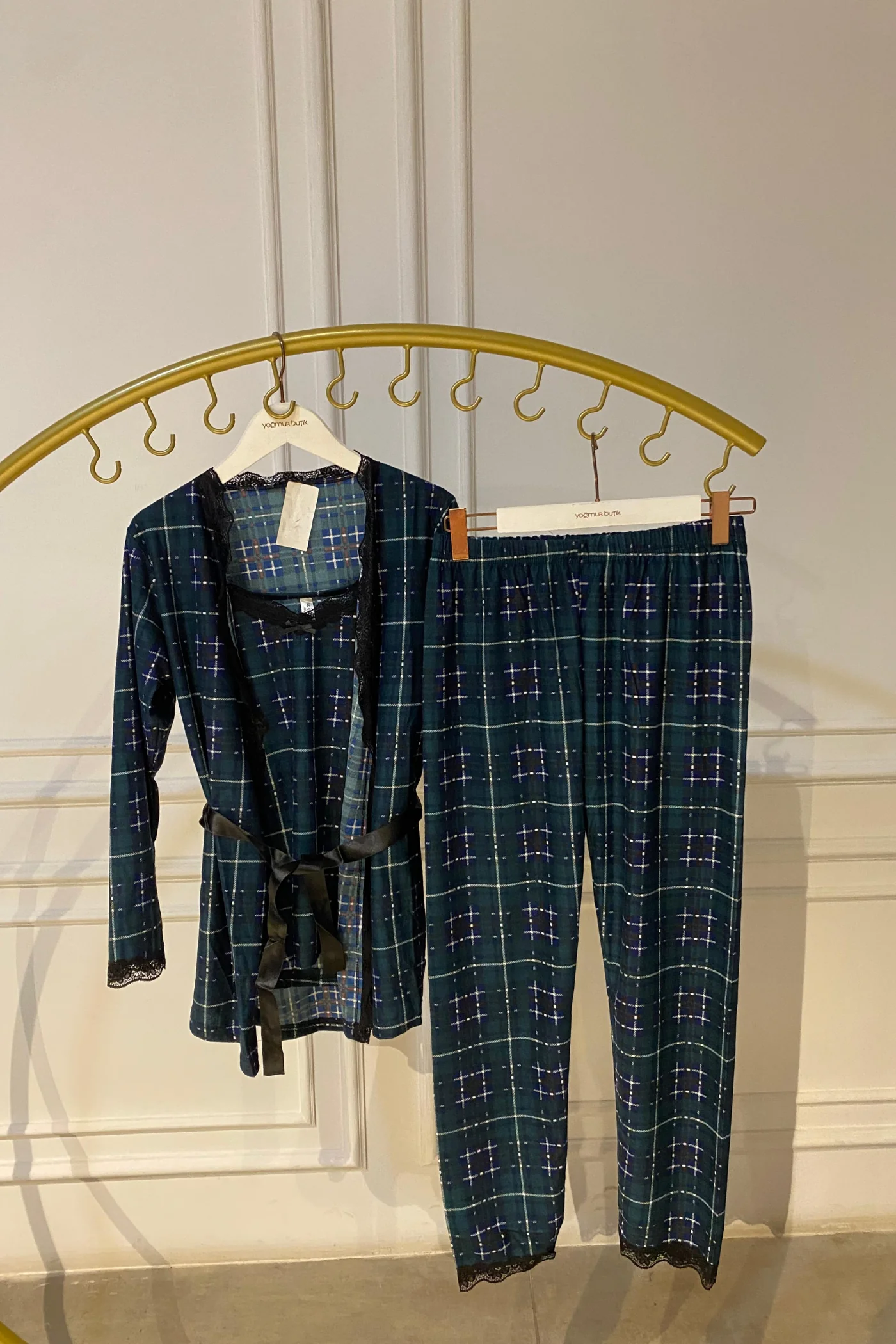 Dantel Detaylı Üçlü Pijama Takımı - YESIL