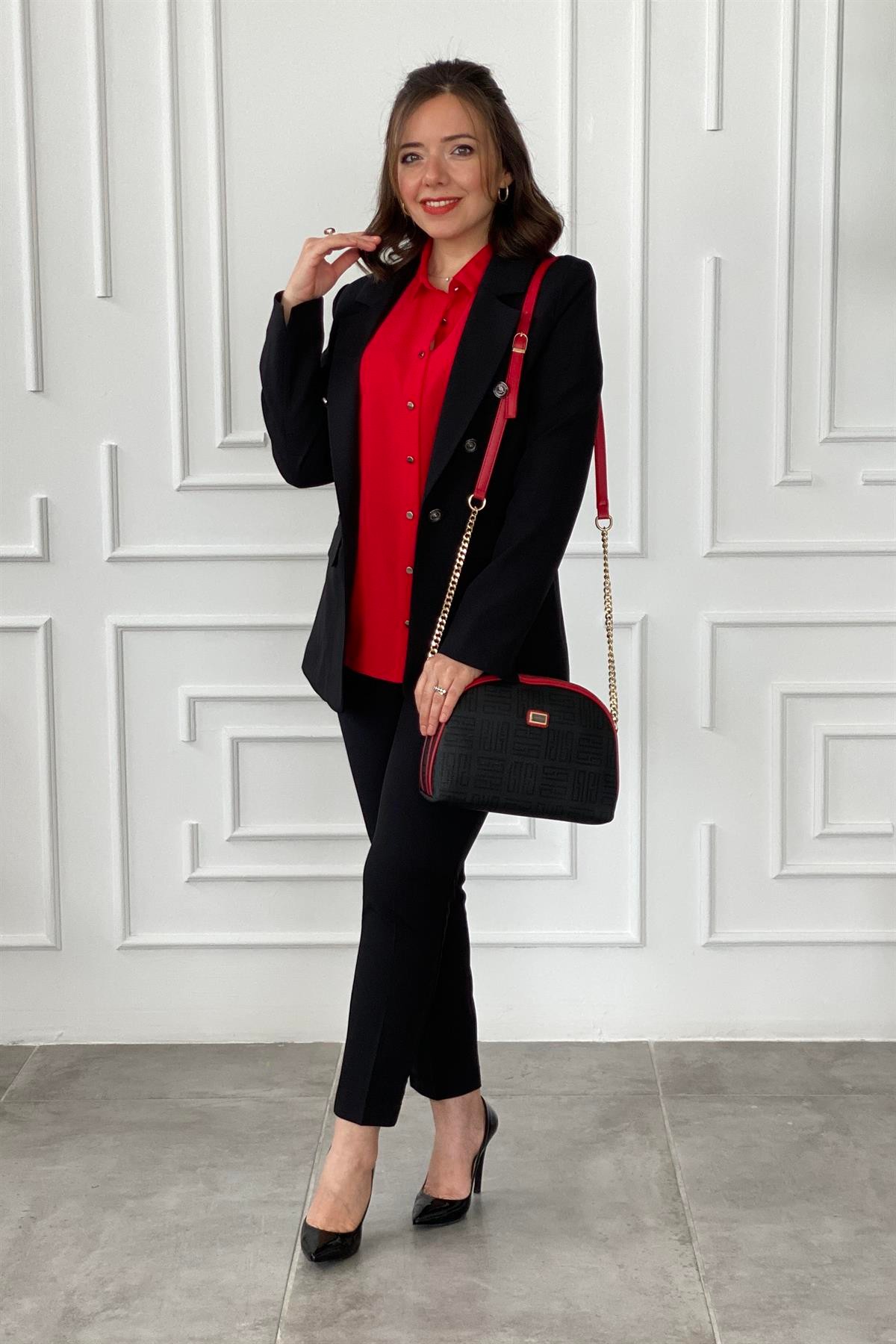 Altı Süs Düğmeli Düz Kol Blazer Ceket