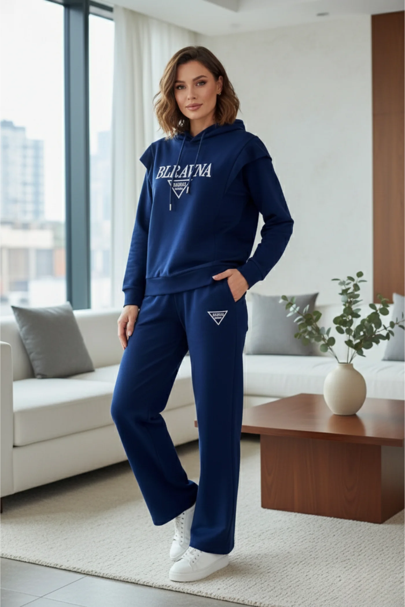 Önü Yazı Nakış İşlemeli Kapşonlu Eşofman Takımı - LACIVERT