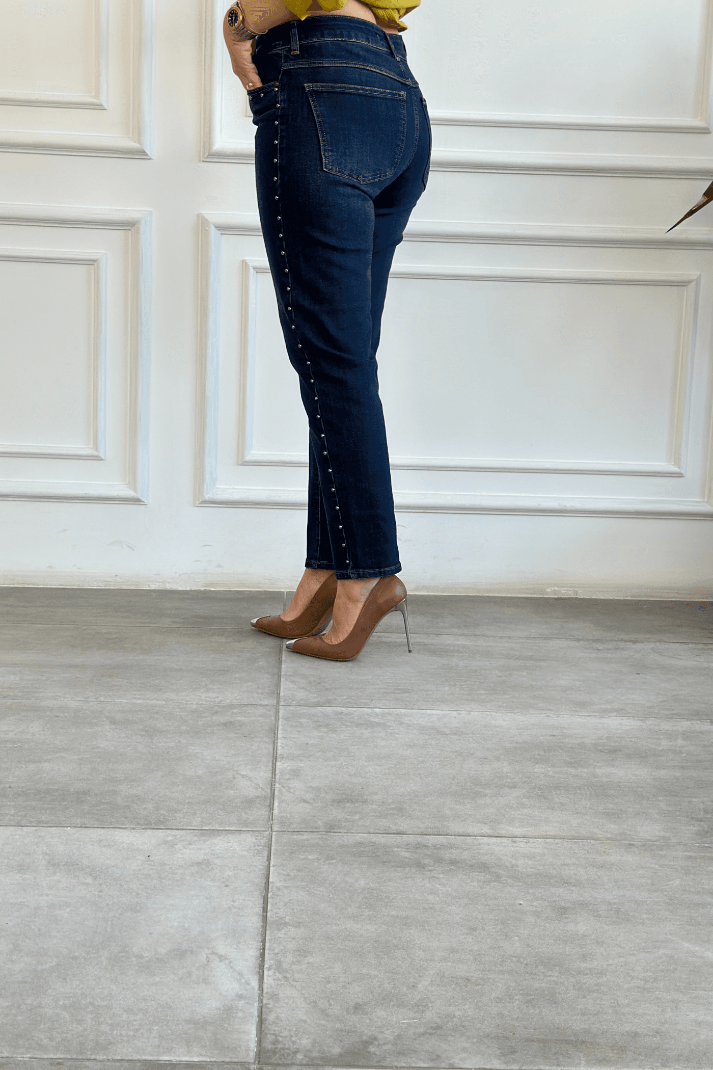 Cep Ve Yanları Drop Taş Detaylı Mom Jean - KAHVE TINT