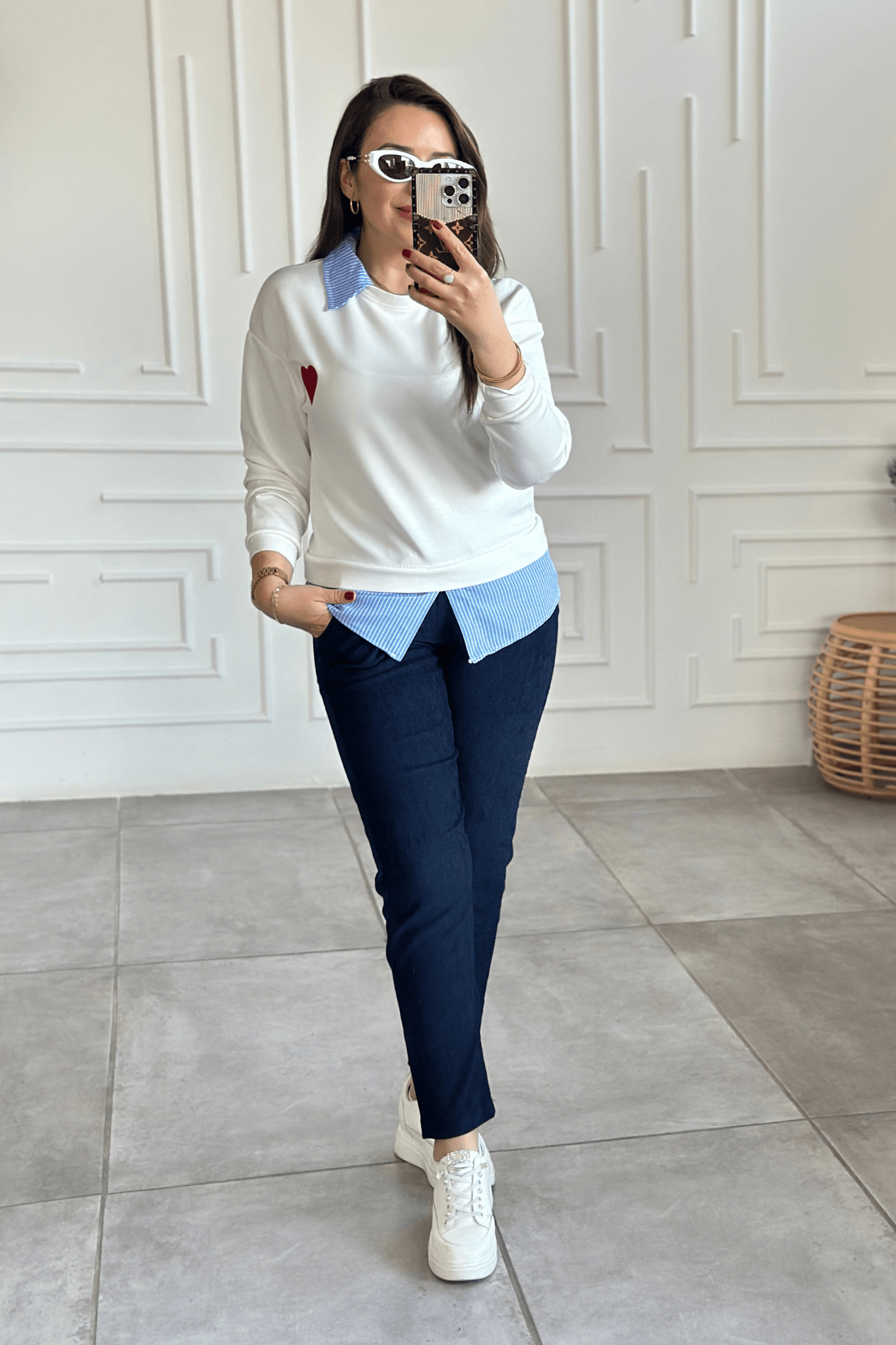 Polo Yaka Çizgili Gömlek Detaylı Kalp Nakışlı Sweat