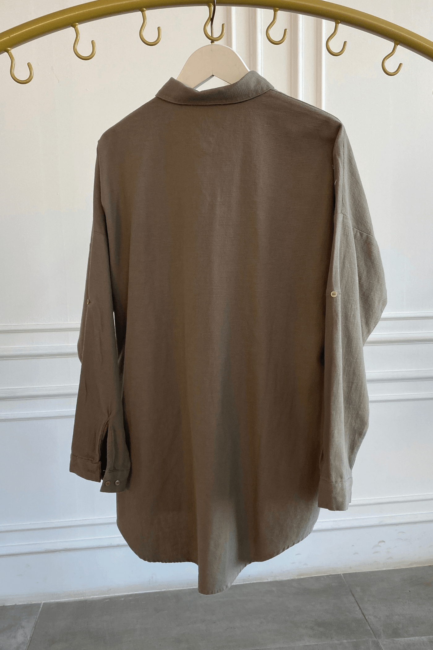 Önü Boncuk Çiçek İşlemeli Gömlek 