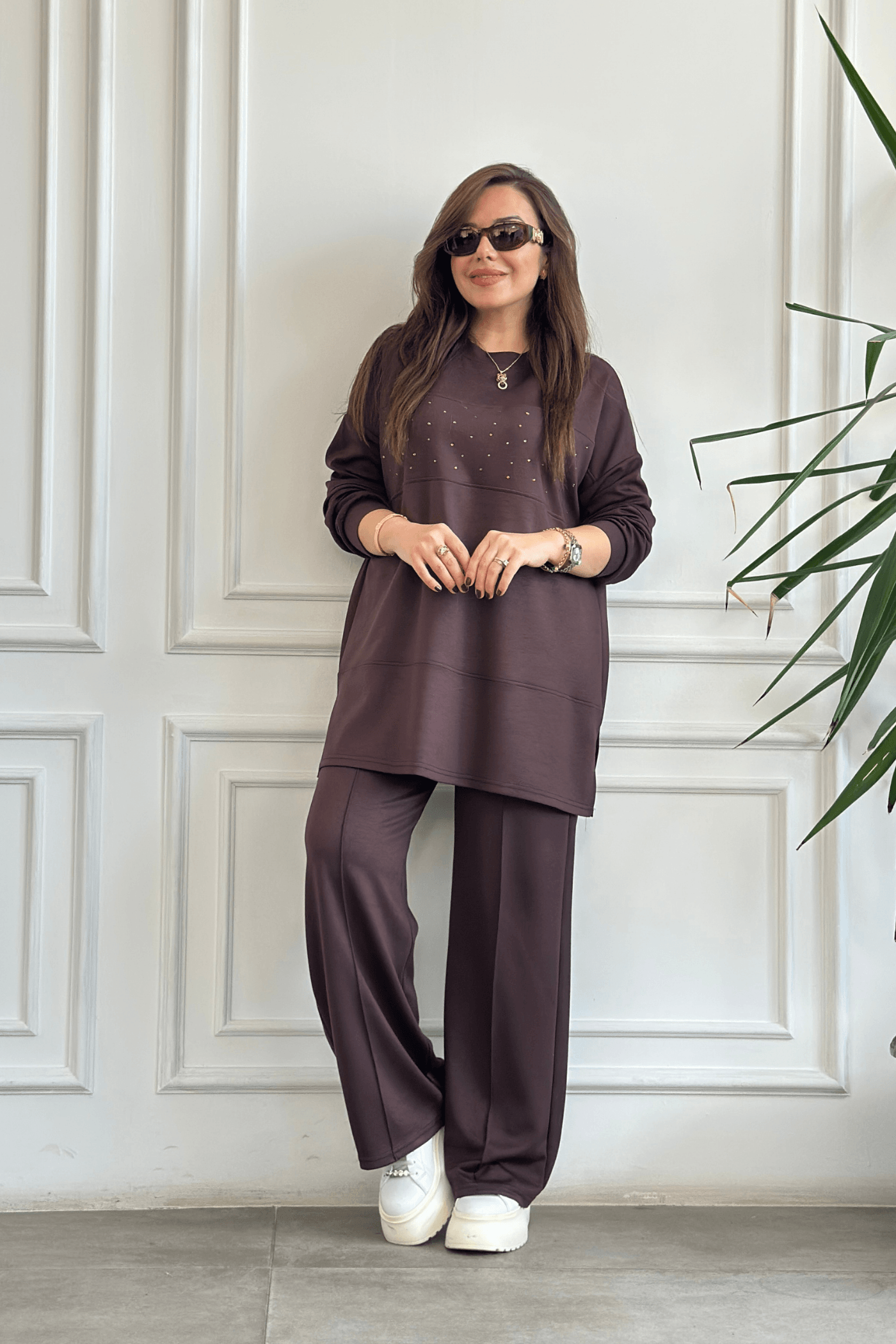 Önü Taş Detaylı Takım - KAHVERENGI