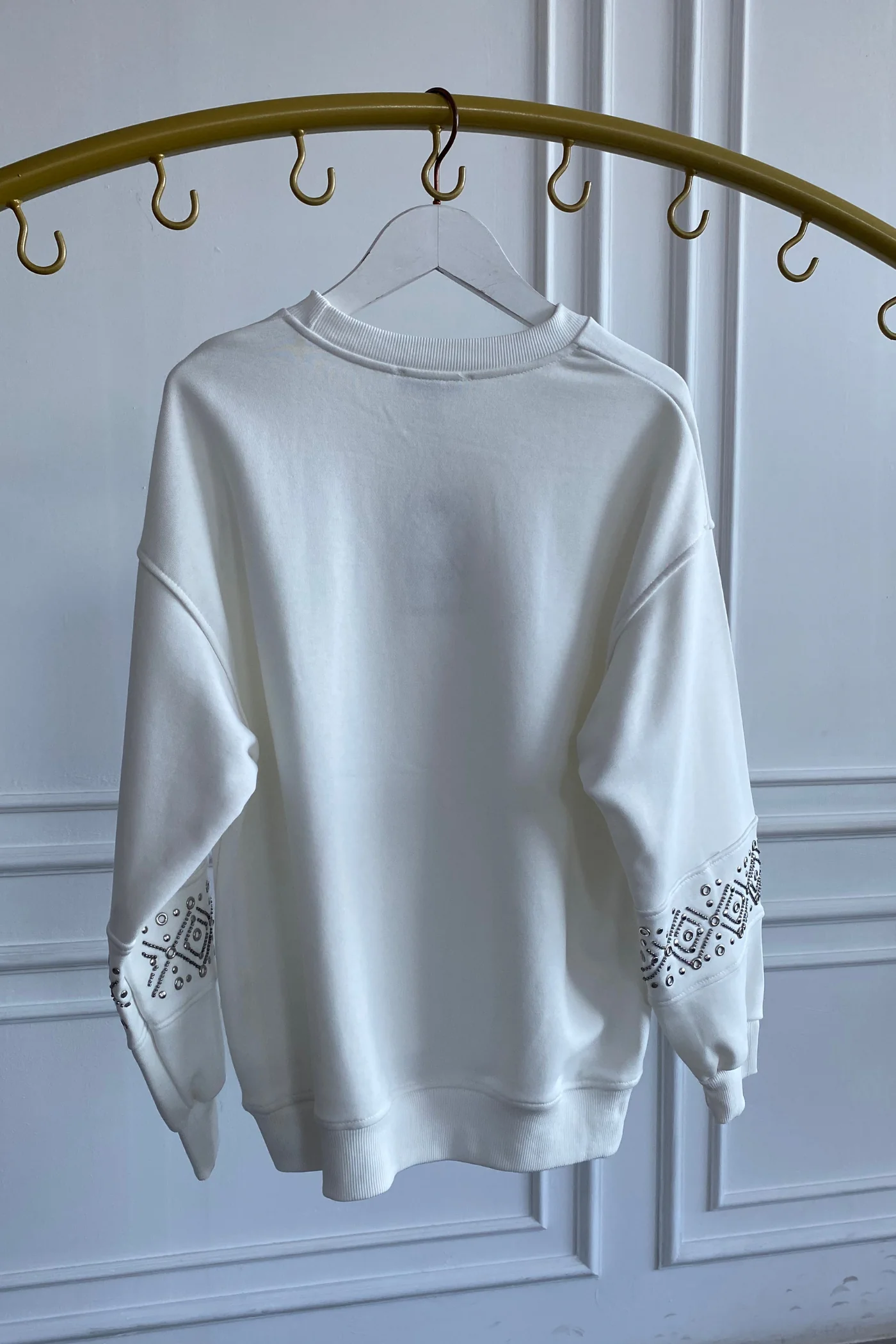 Tek Omzu Ve Kolları Zımba Boncuk Detaylı Sweat   - EKRU