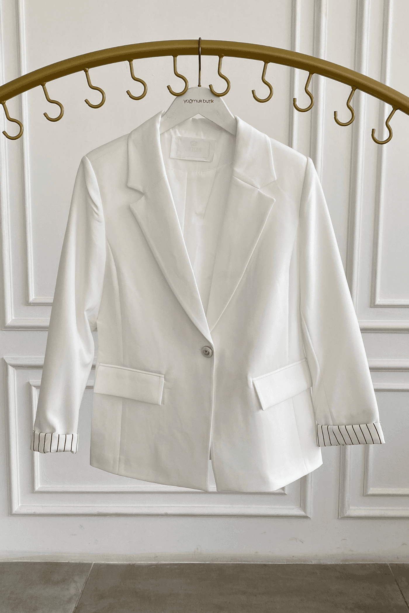 Kol Manşeti Garnili Blazer Ceket