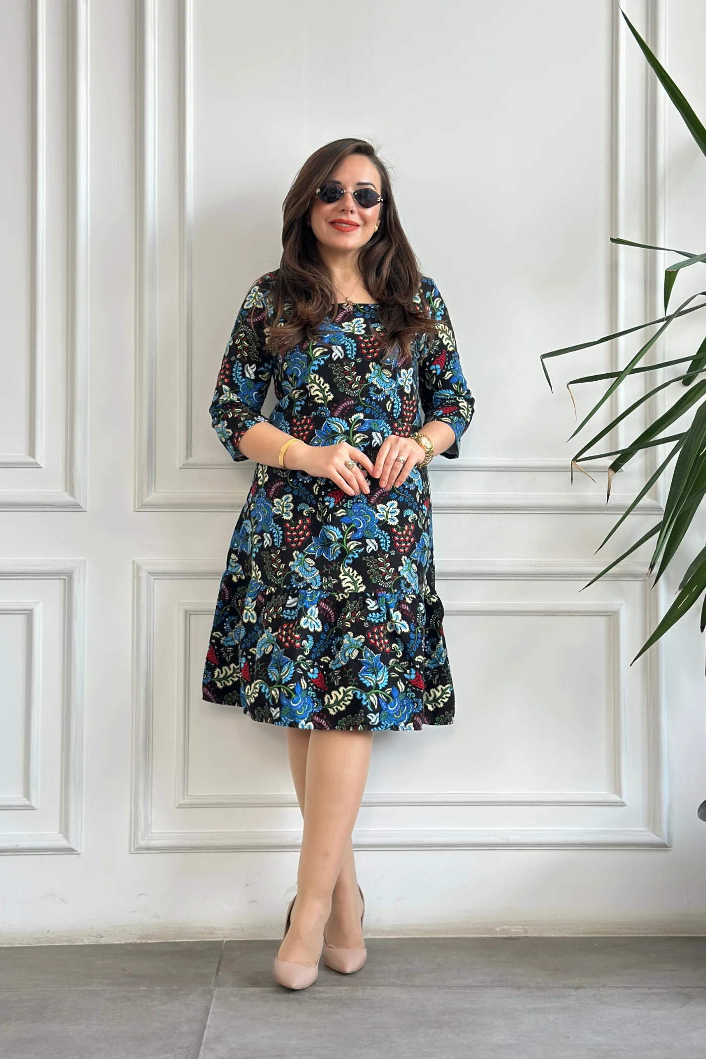 Etek Ucu Fırfırlı Kare Yaka Pazen Elbise